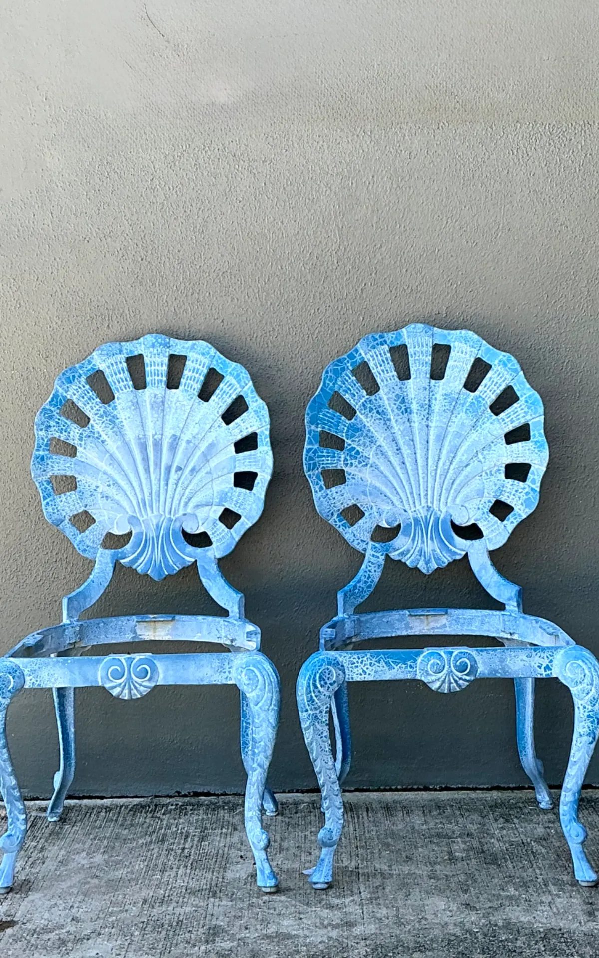 Vintage Blue Metal Shell Back Grotto Chairs - A Pair — additional photo 7