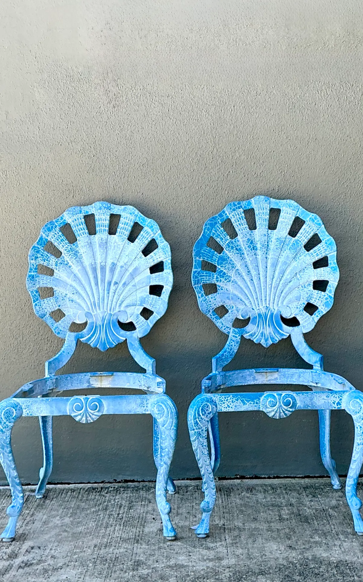 Vintage Blue Metal Shell Back Grotto Chairs - A Pair — additional photo 4