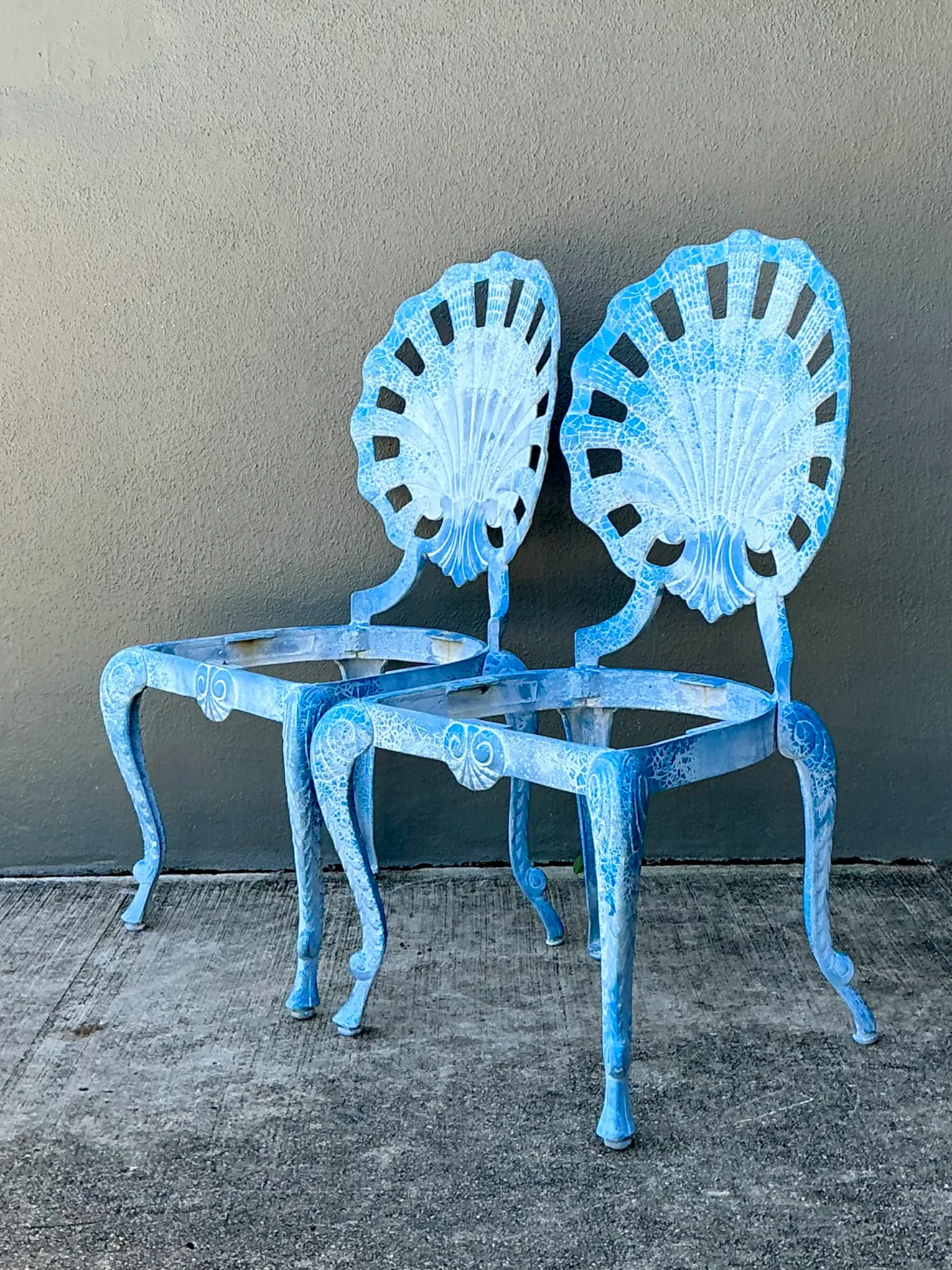 Vintage Blue Metal Shell Back Grotto Chairs - A Pair — additional photo 8