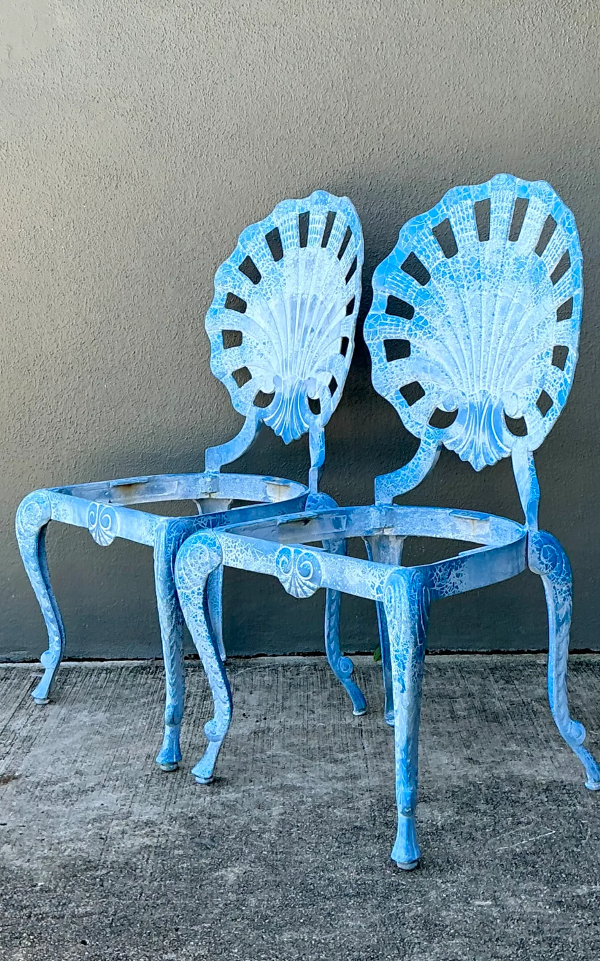 Vintage Blue Metal Shell Back Grotto Chairs - A Pair — additional photo 8