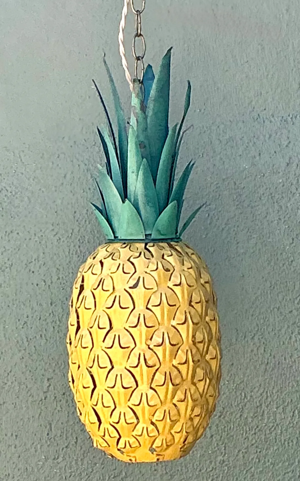 Vintage Metal Pineapple Pendant Light