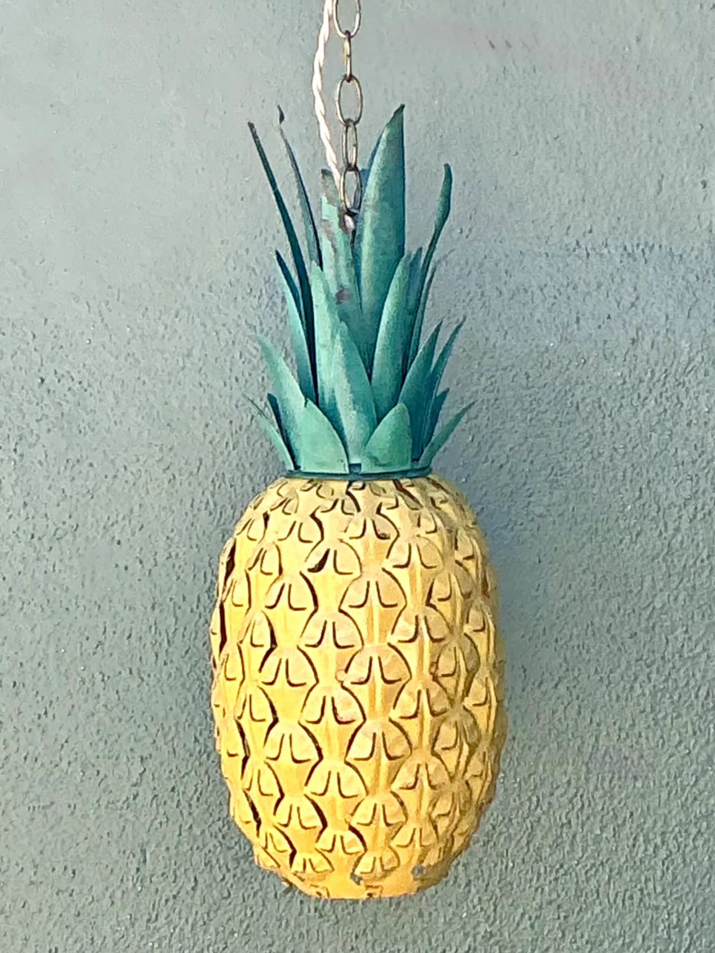 Vintage Metal Pineapple Pendant Light — additional photo 2
