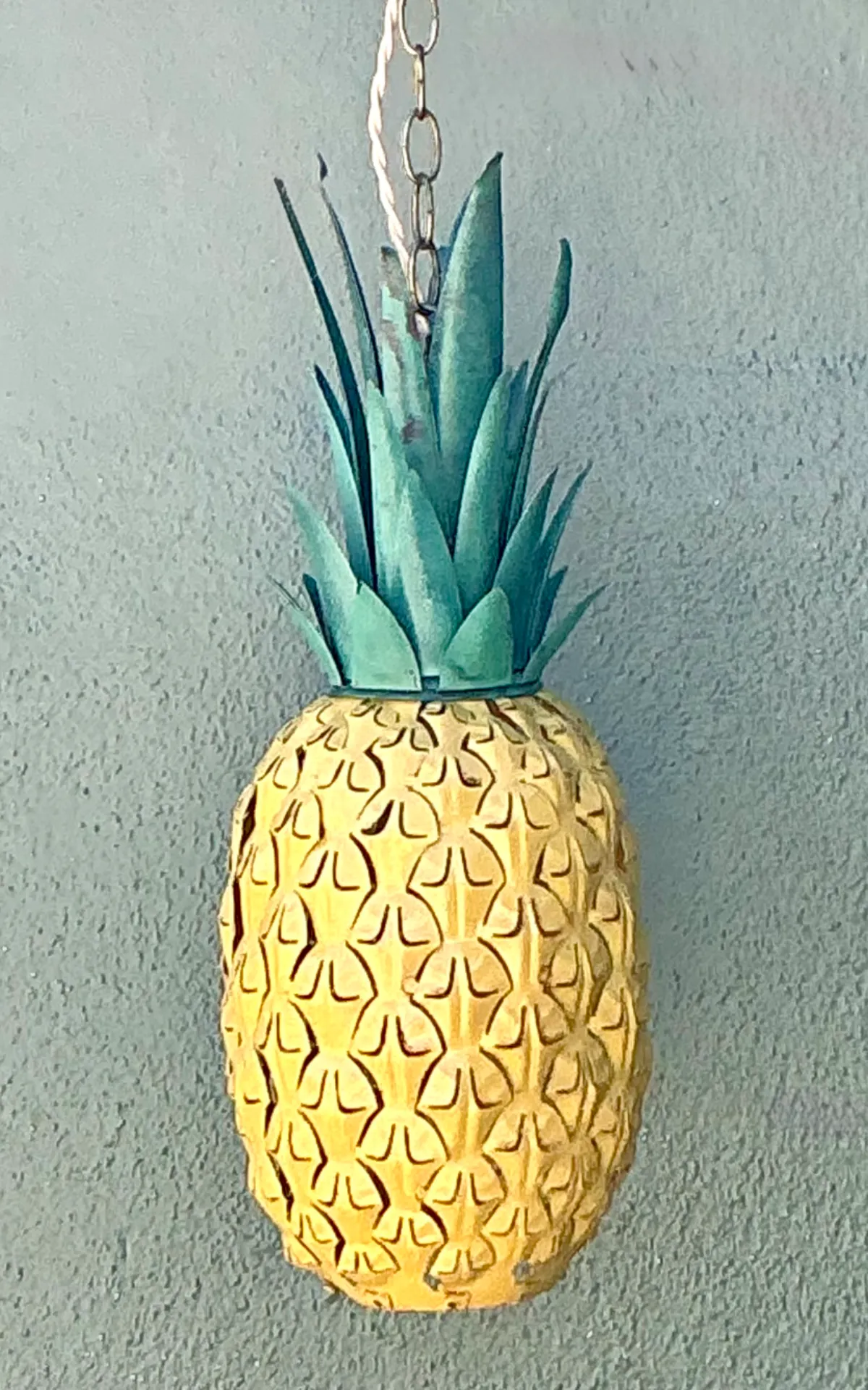 Vintage Metal Pineapple Pendant Light — additional photo 2