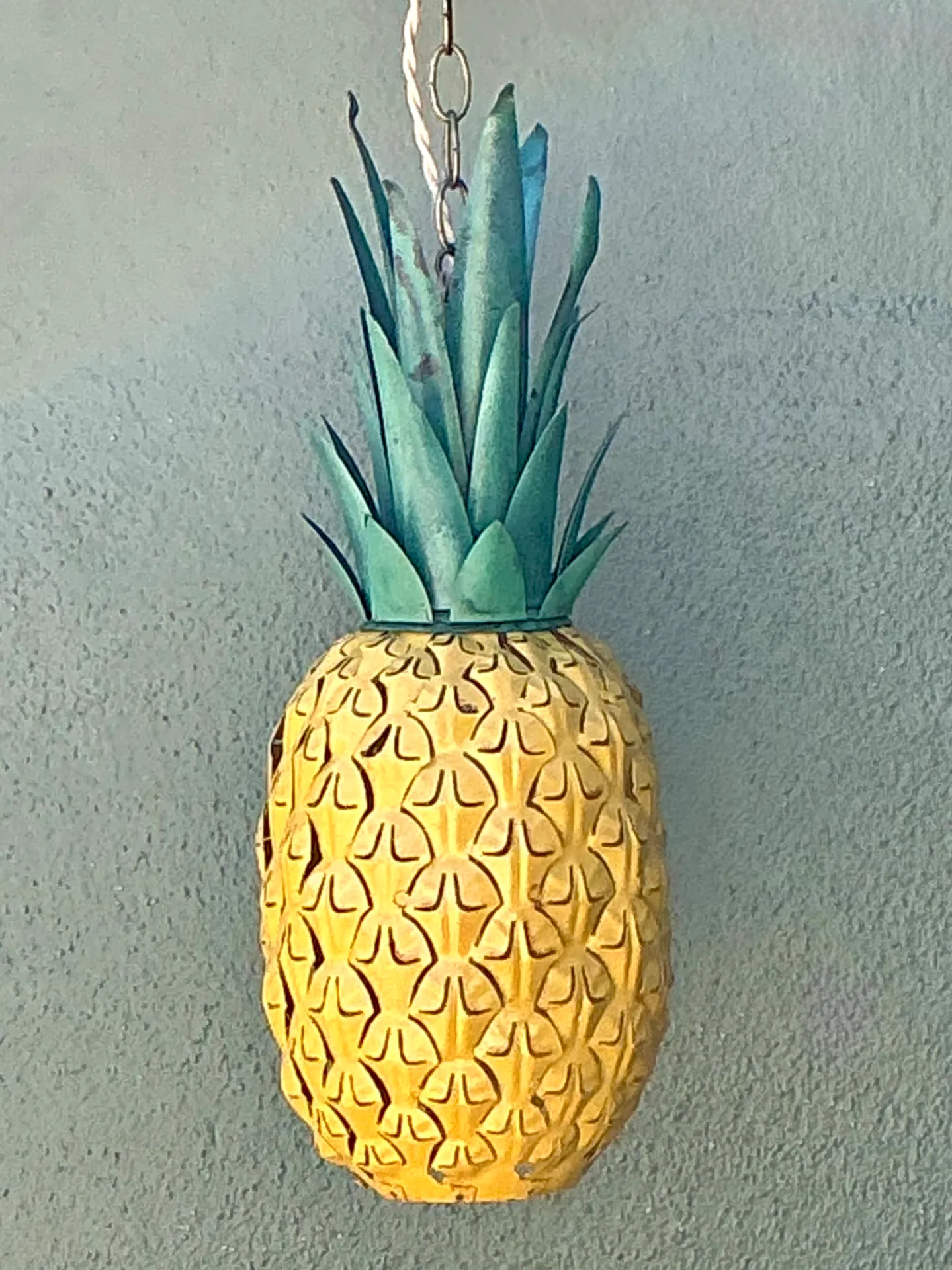 Vintage Metal Pineapple Pendant Light — additional photo 6