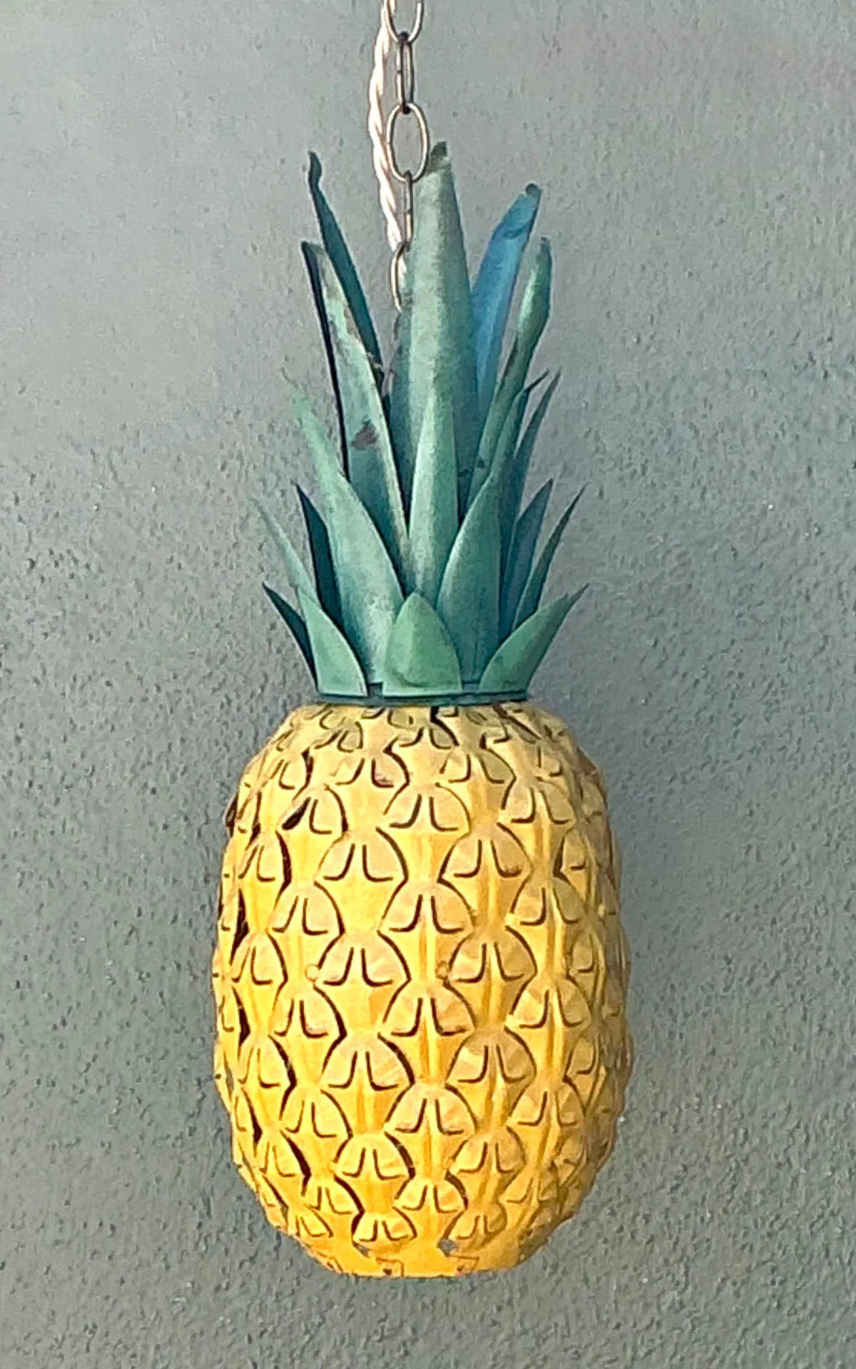 Vintage Metal Pineapple Pendant Light — additional photo 3