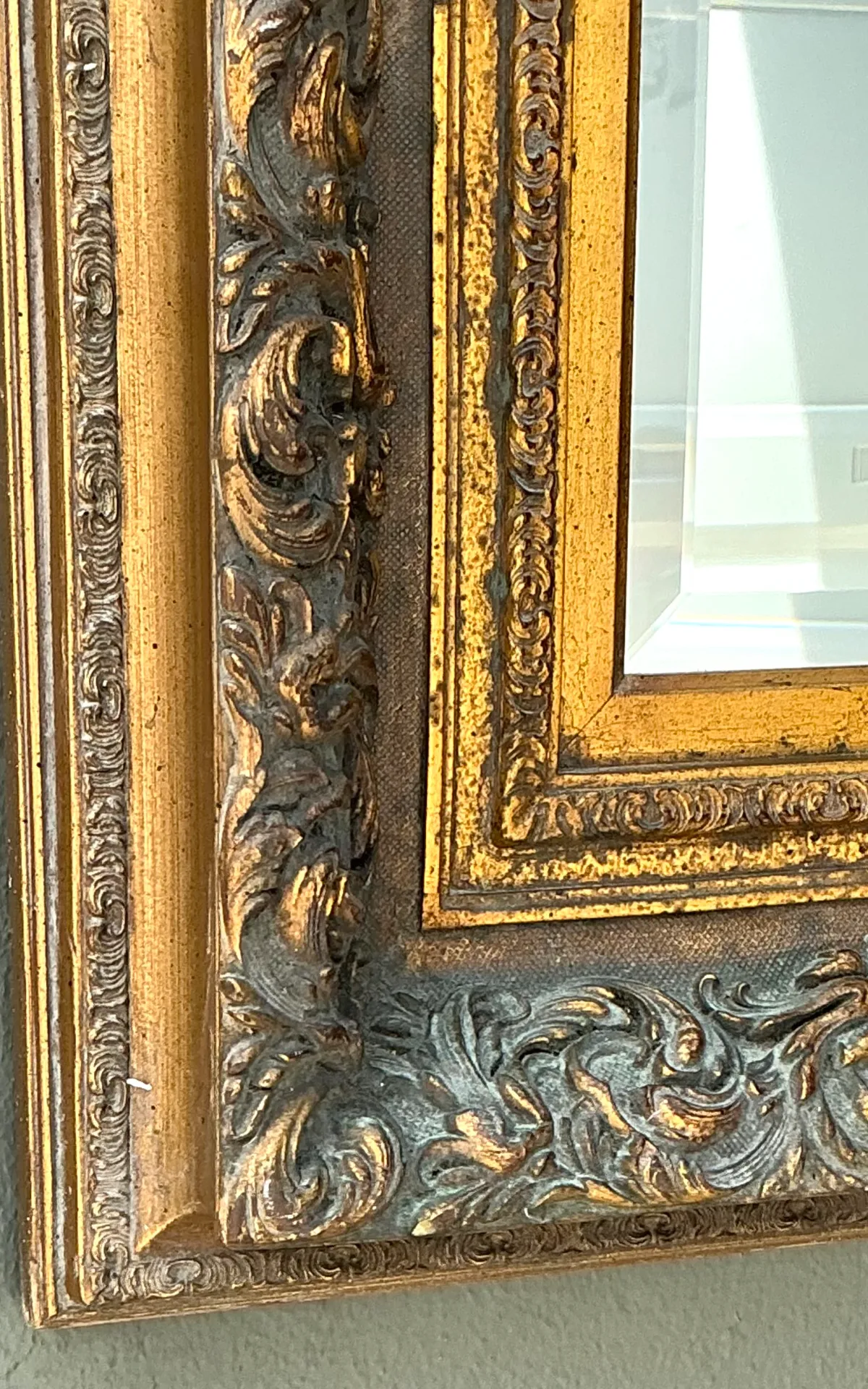 Vintage Ornate Gold and Wood Frame Mirror — additional photo 6