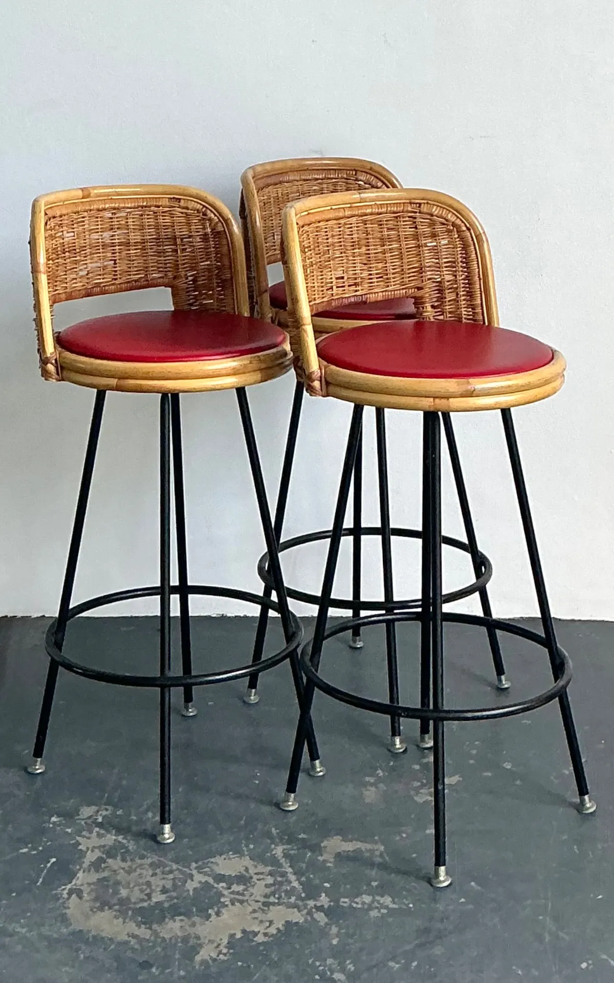 Vintage Rattan and Metal Bar Stools - Set of 3 — additional photo 7