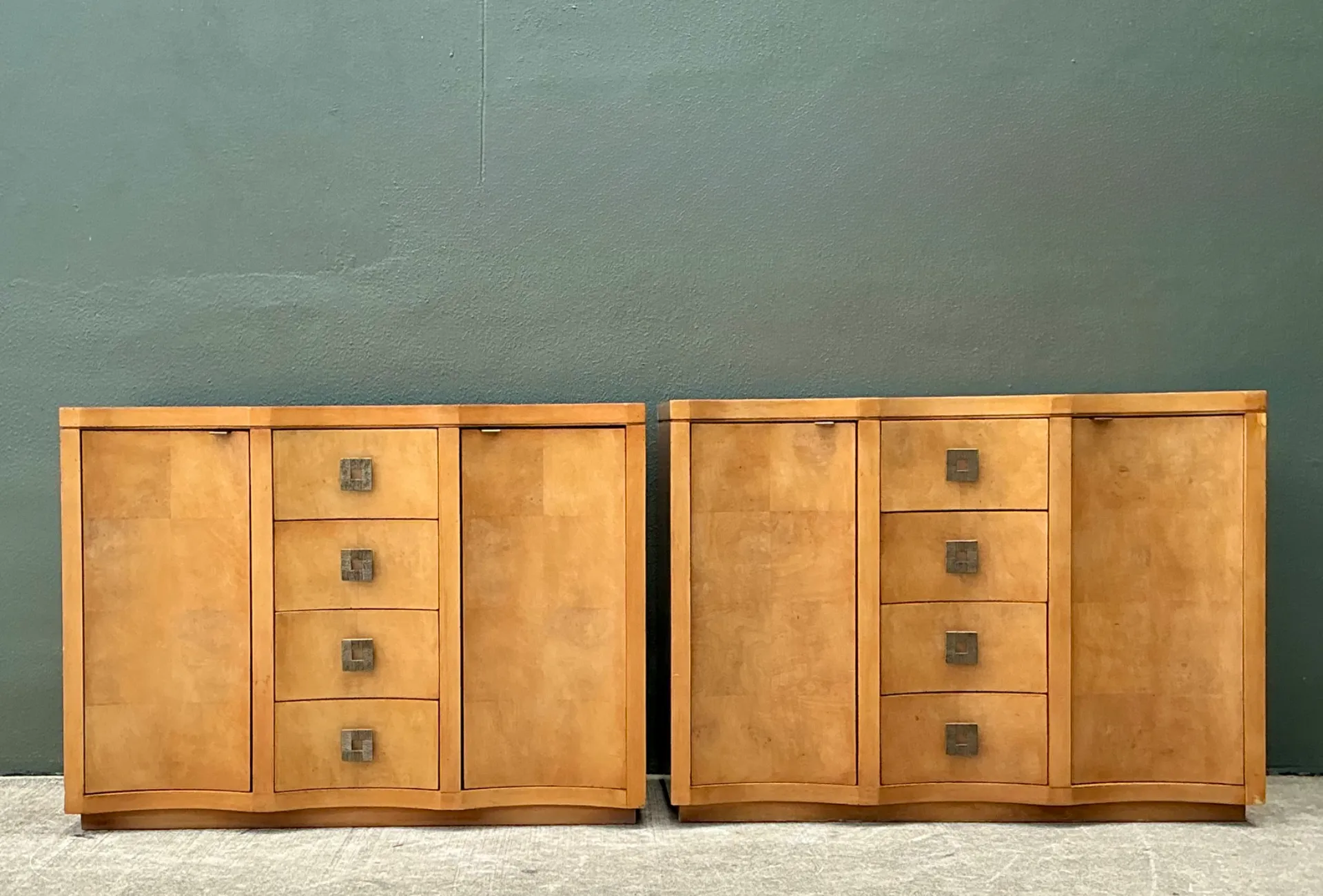 Vintage Deco Burl Wood and Metal Chest Of Drawers - A Pair — additional photo 3