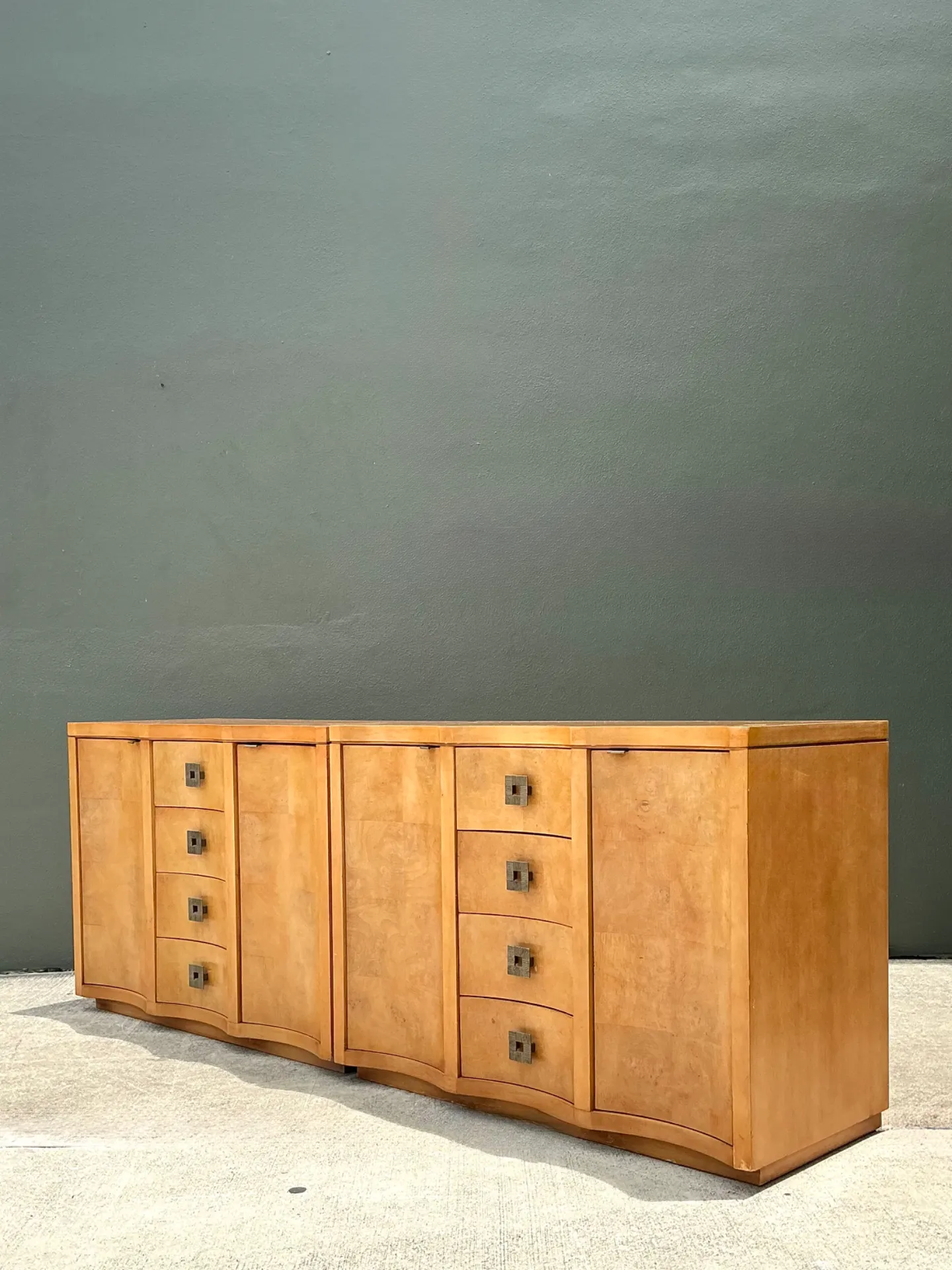 Vintage Deco Burl Wood and Metal Chest Of Drawers - A Pair — additional photo 6