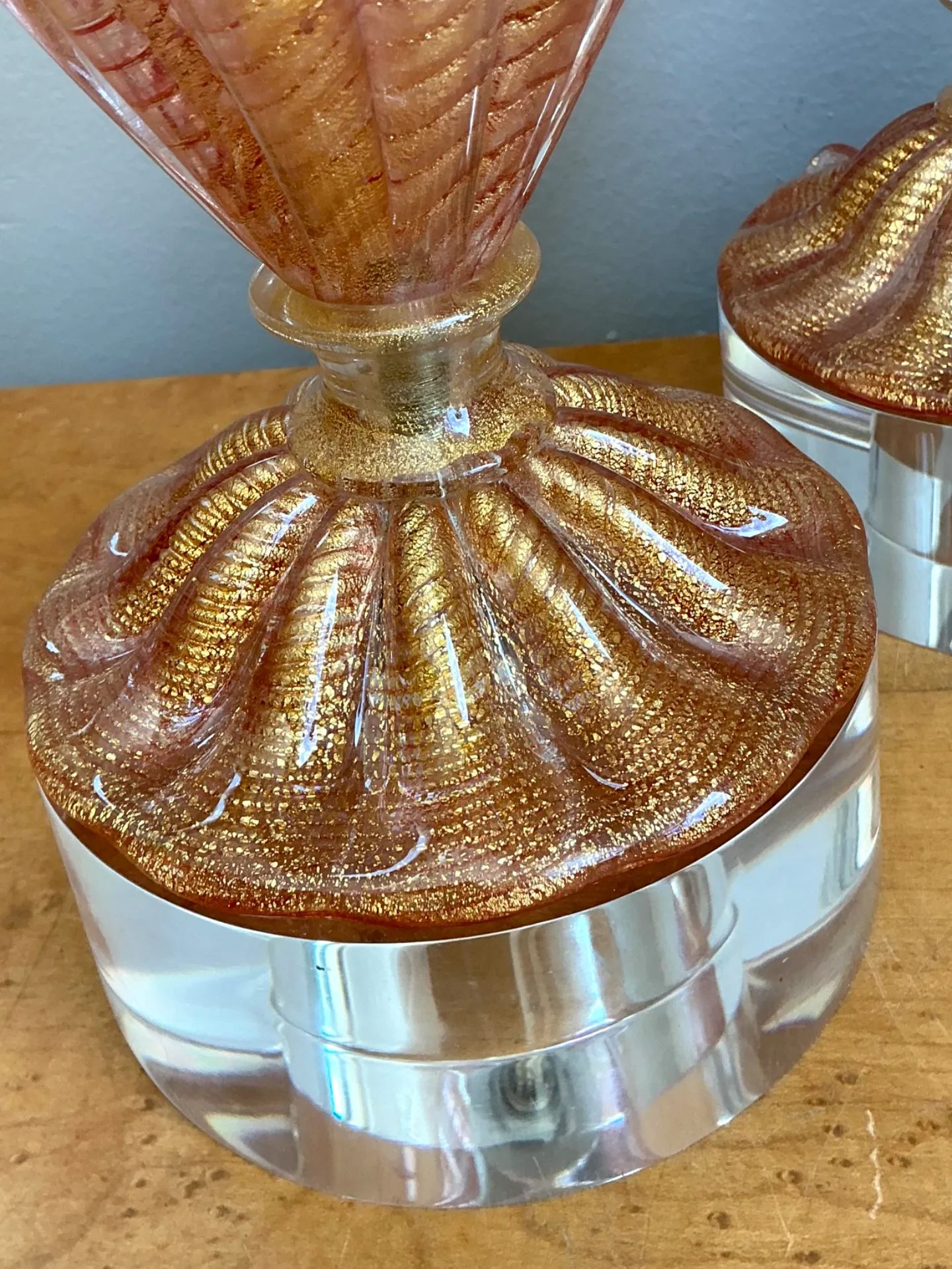 Vintage Murano Glass Lamps with Lucite Bases - Pair — additional photo 5