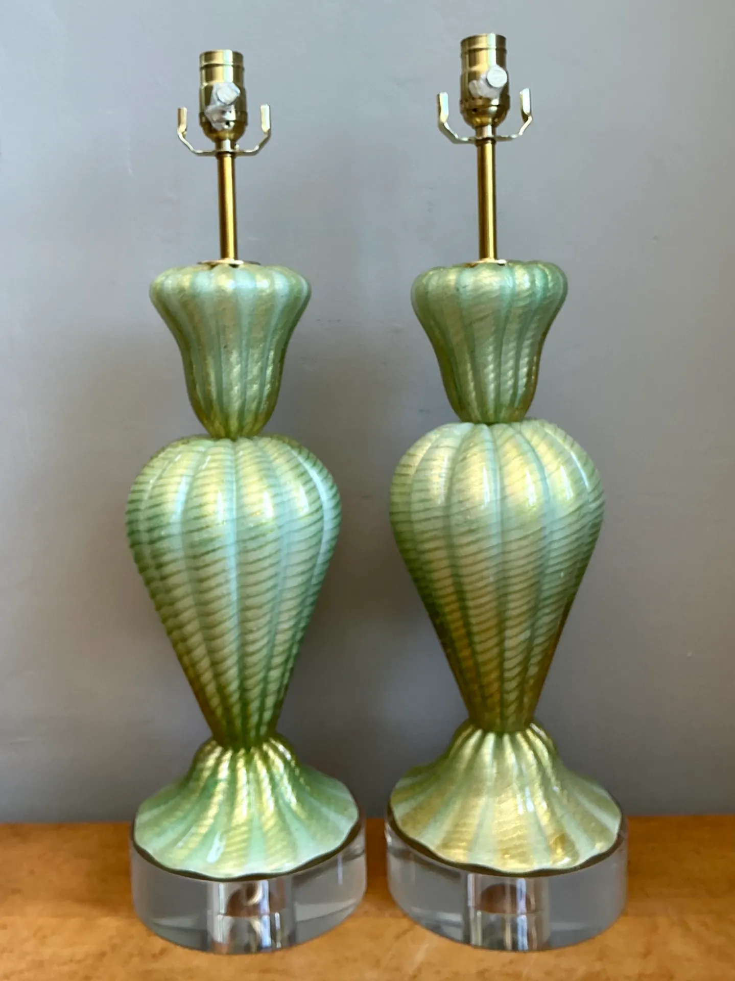 Vintage Italian Murano Glass Lamps with Lucite Plinths — additional photo 5
