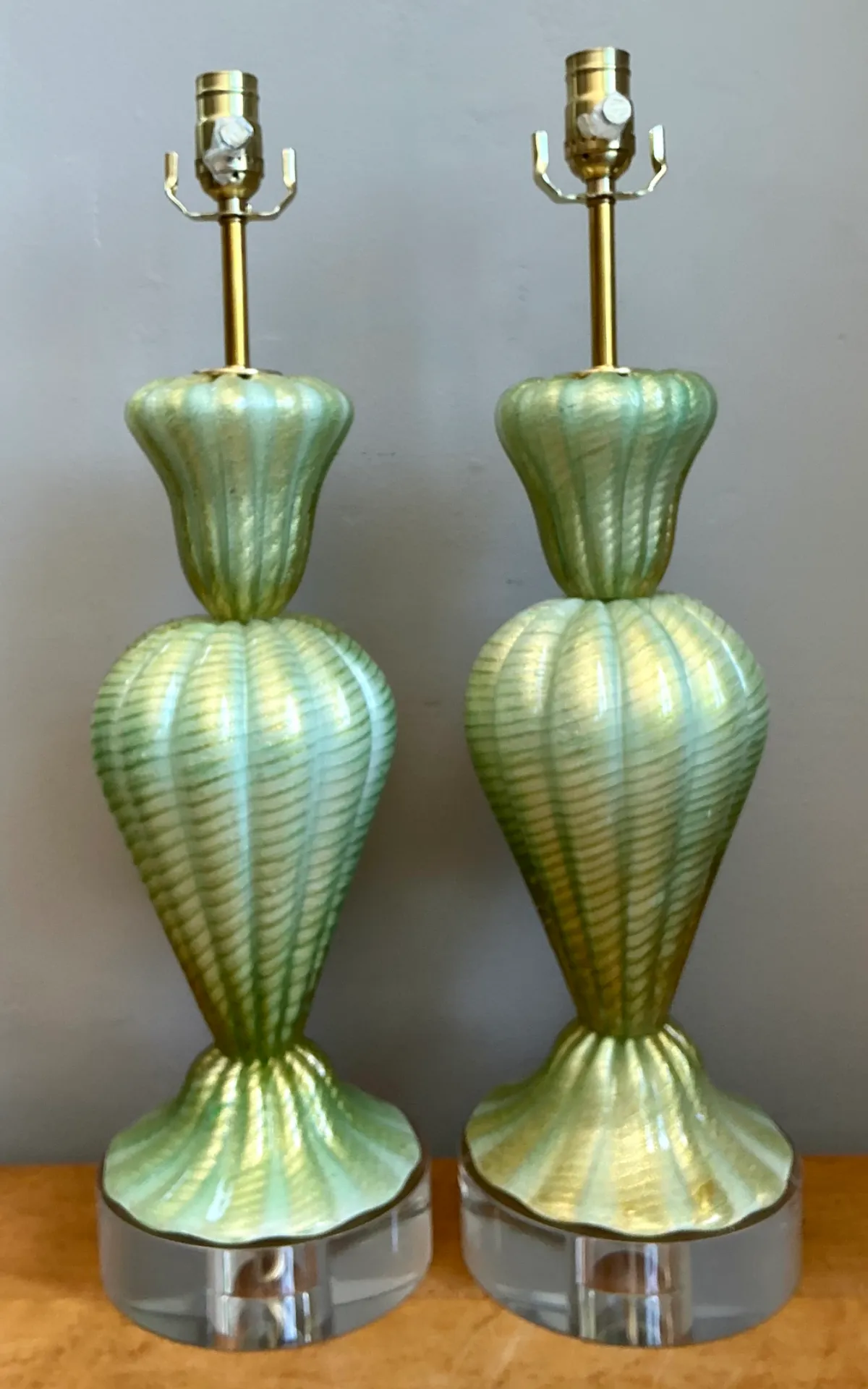 Vintage Italian Murano Glass Lamps with Lucite Plinths — additional photo 5