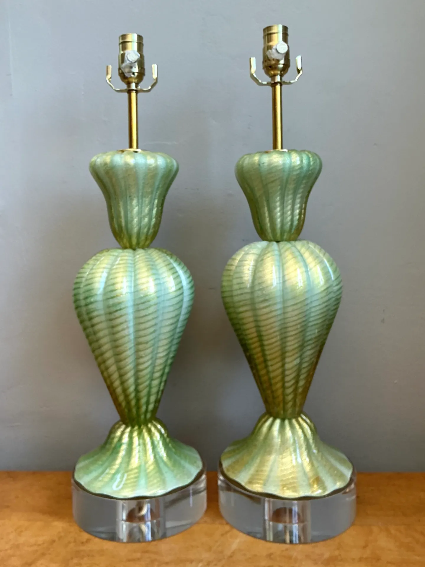Vintage Italian Murano Glass Lamps with Lucite Plinths — additional photo 1