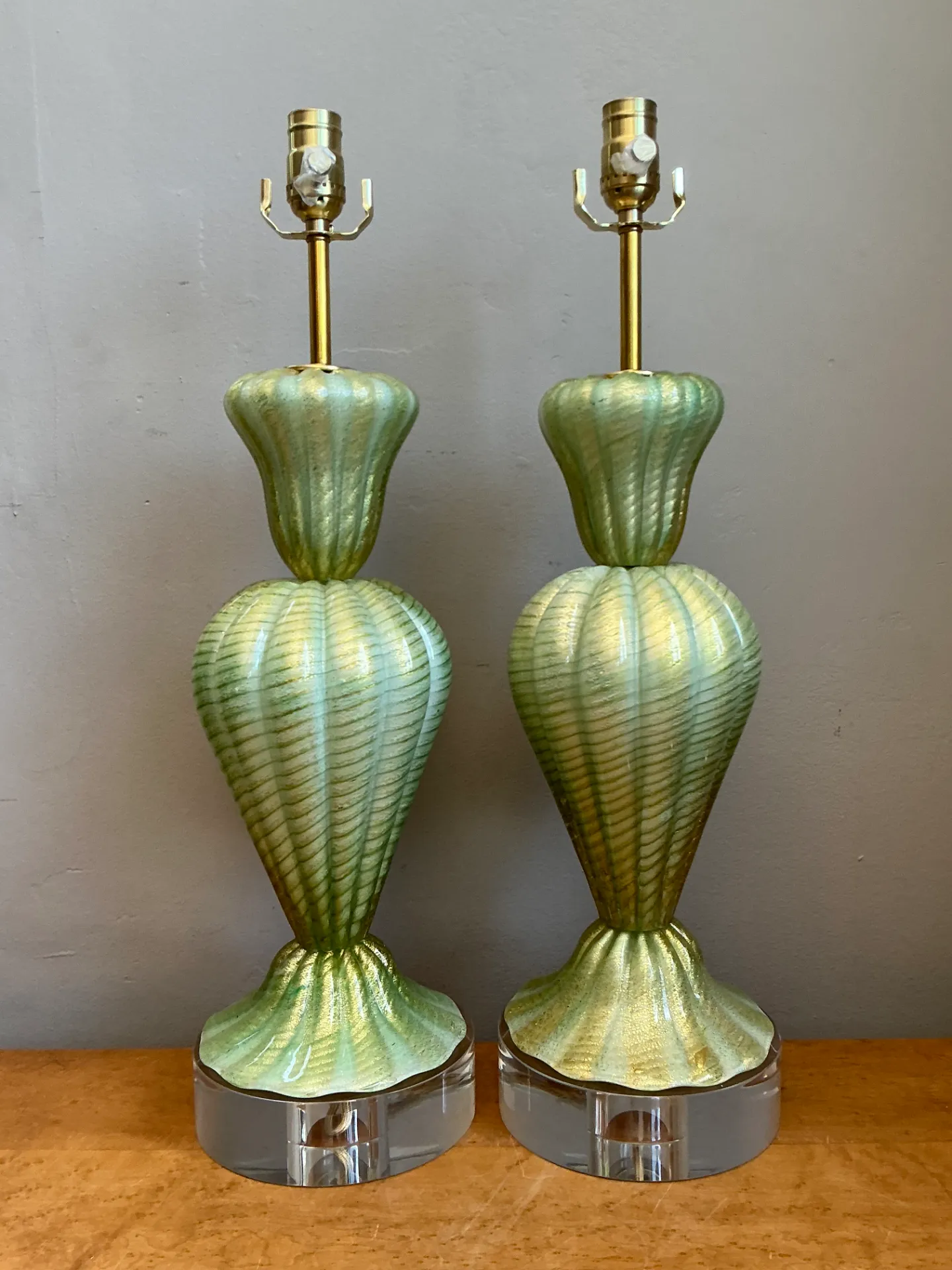 Vintage Italian Murano Glass Lamps with Lucite Plinths — additional photo 4