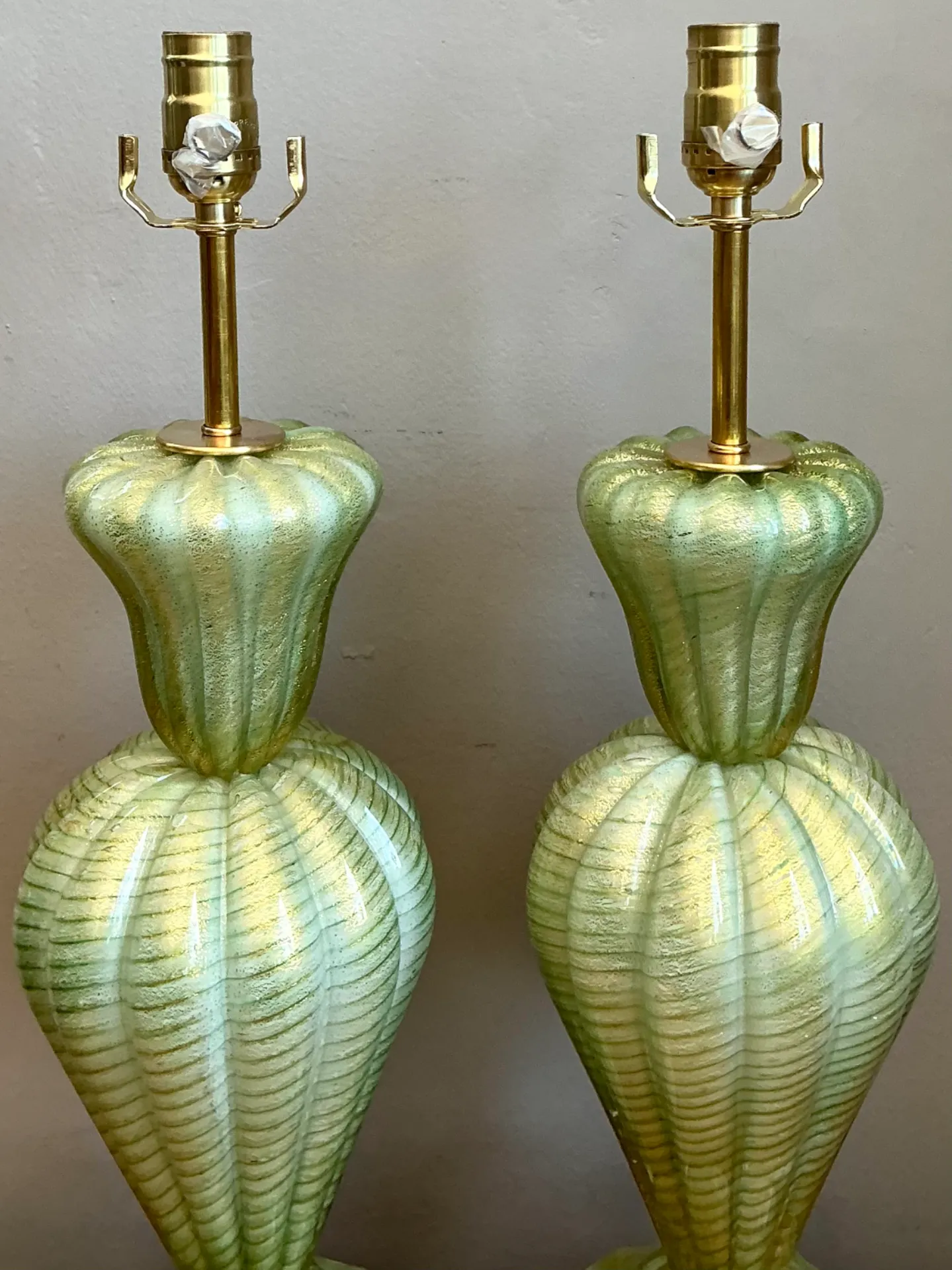 Vintage Italian Murano Glass Lamps with Lucite Plinths — additional photo 2