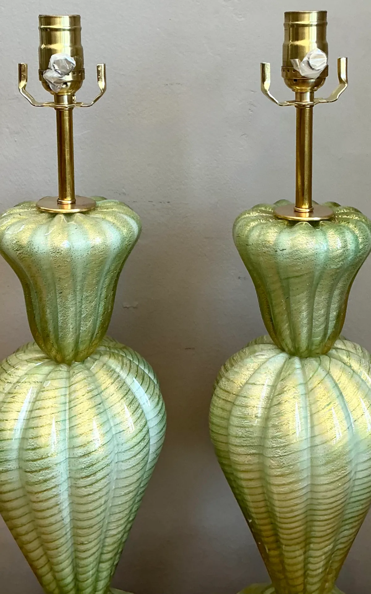 Vintage Italian Murano Glass Lamps with Lucite Plinths — additional photo 2