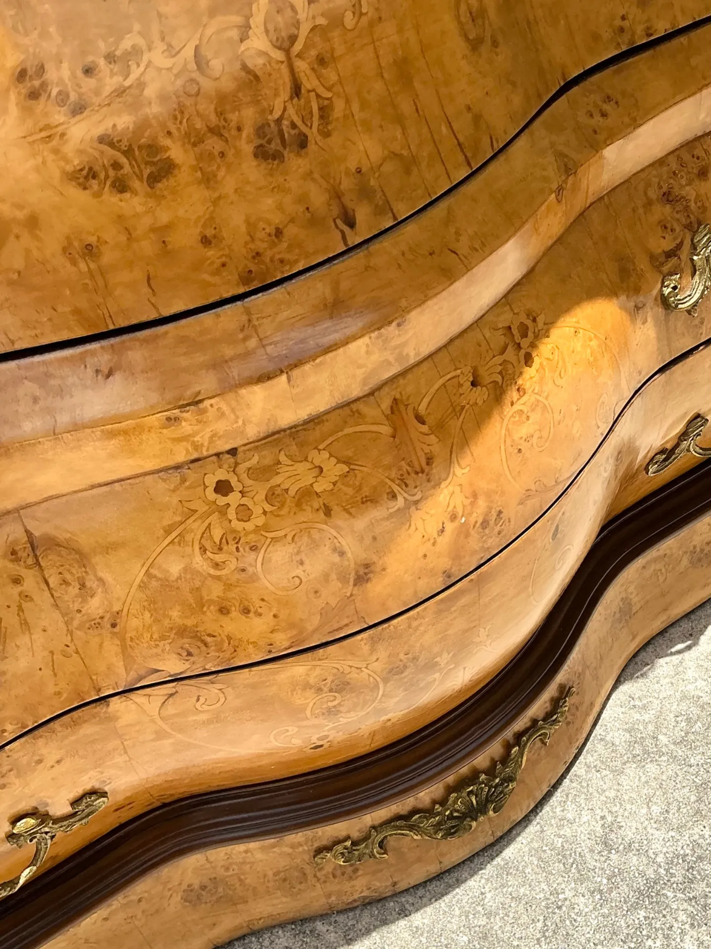Vintage Burl Wood Marquetry Bombe Chest — additional photo 6