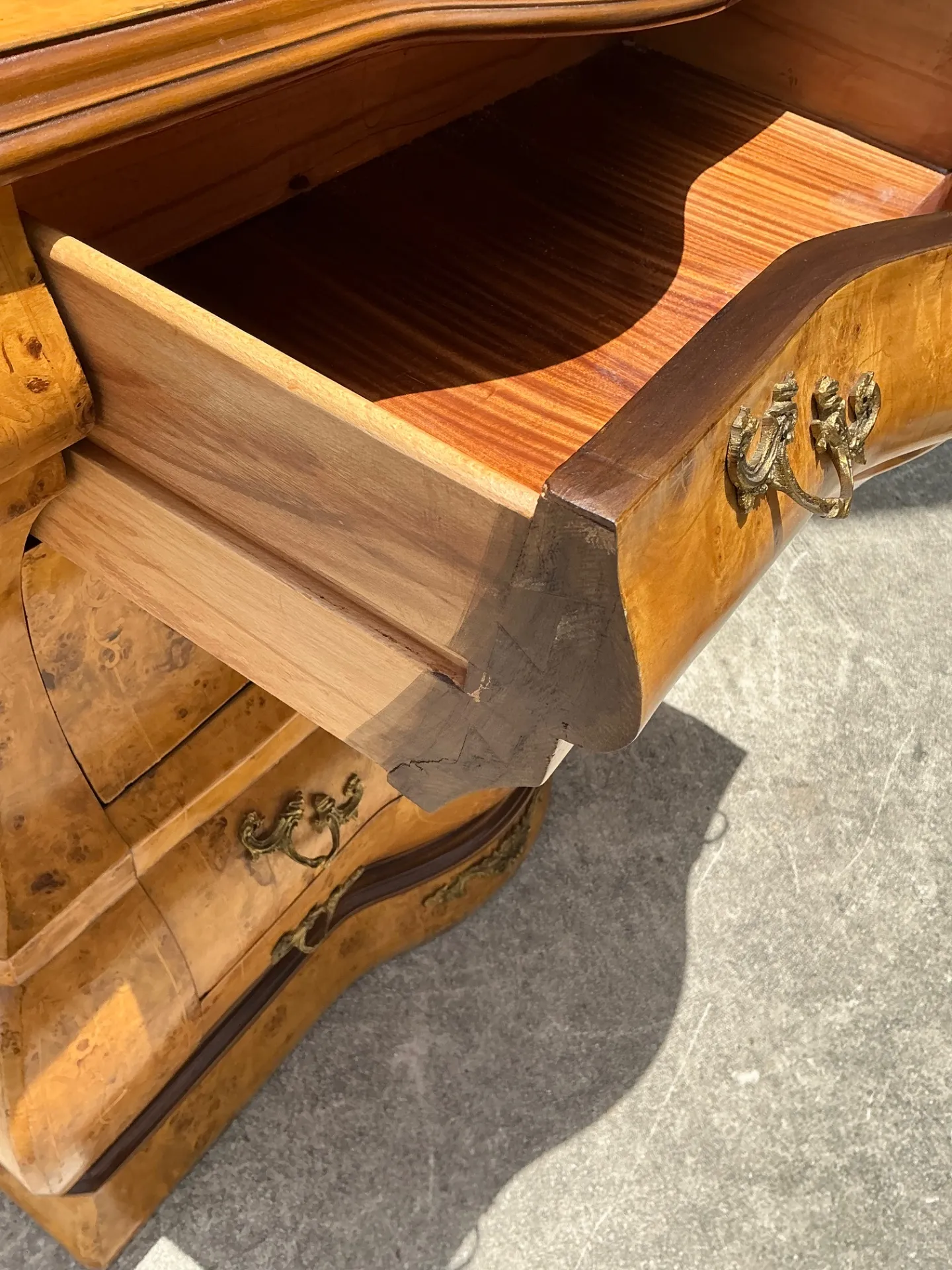 Vintage Burl Wood Marquetry Bombe Chest — additional photo 7