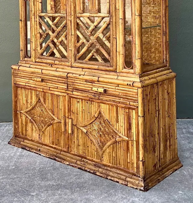 Vintage Chinoiserie Pagoda Rattan China Cabinet — additional photo 1