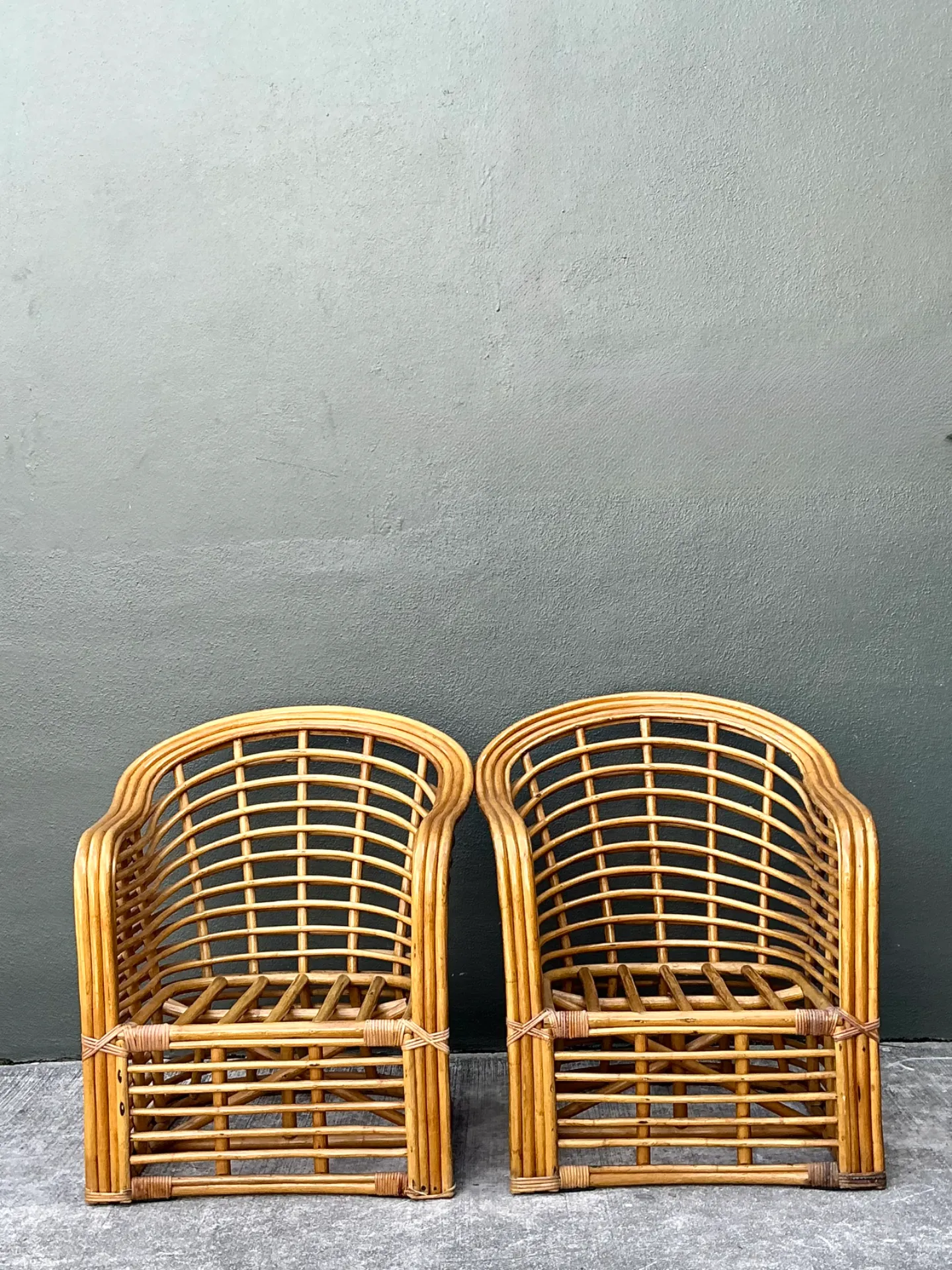 Vintage Stacked Rattan Lounge Chairs - Pair — additional photo 6