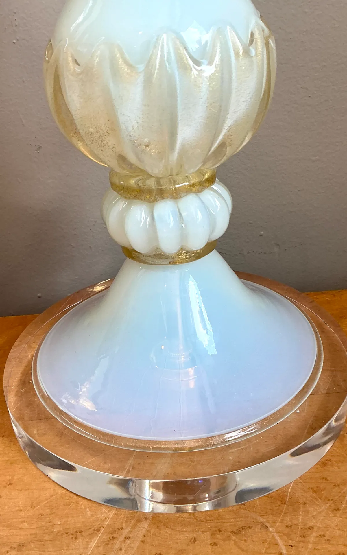 Vintage Murano Opalescent Glass and Lucite Table Lamp — additional photo 2