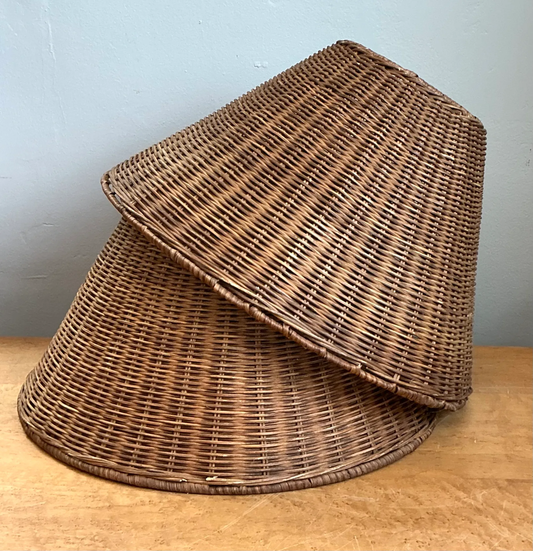 Vintage Woven Rattan Lamp Shades - Pair — additional photo 7