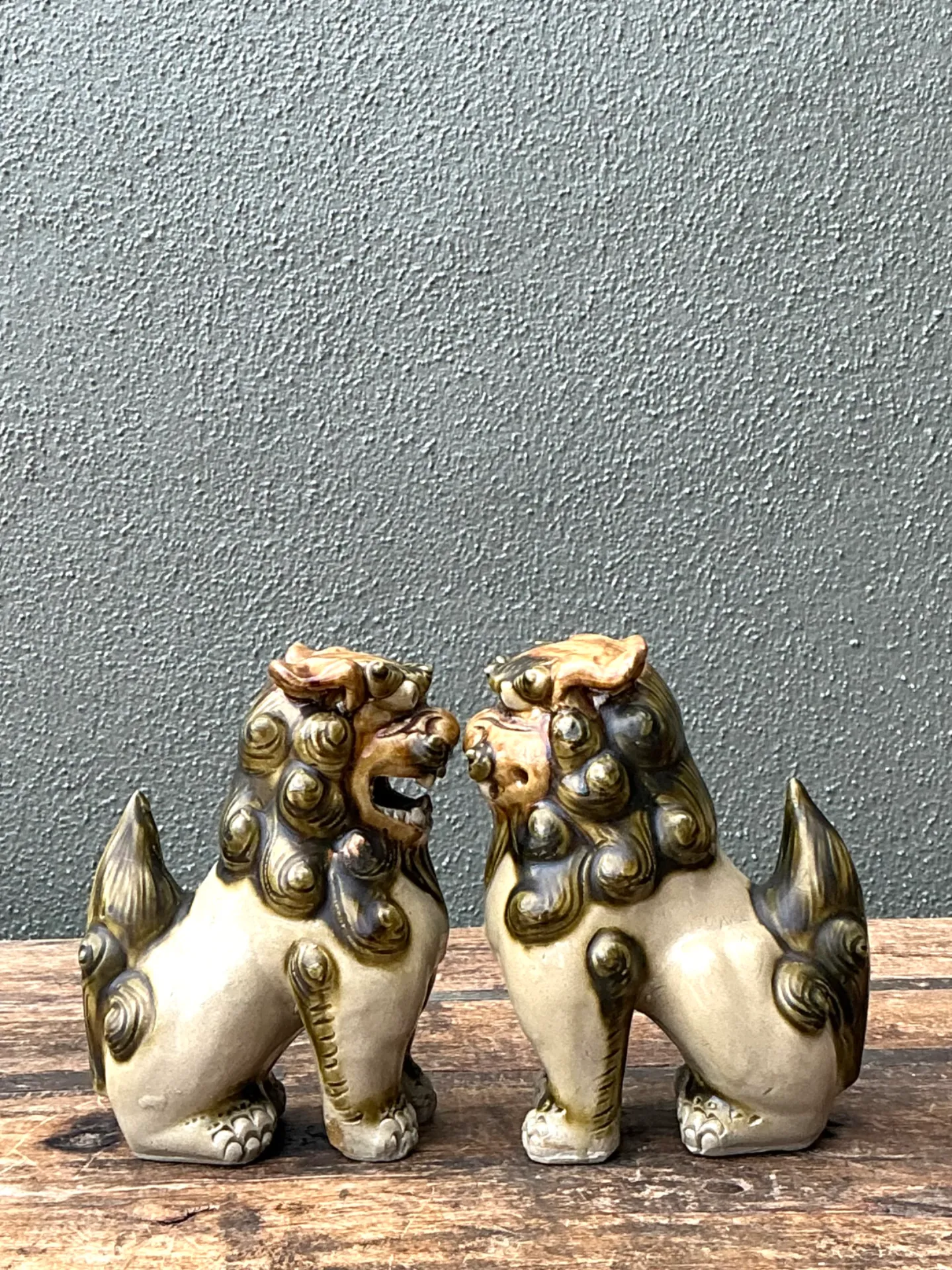Vintage Ceramic Foo Dog Statues - Pair — additional photo 5