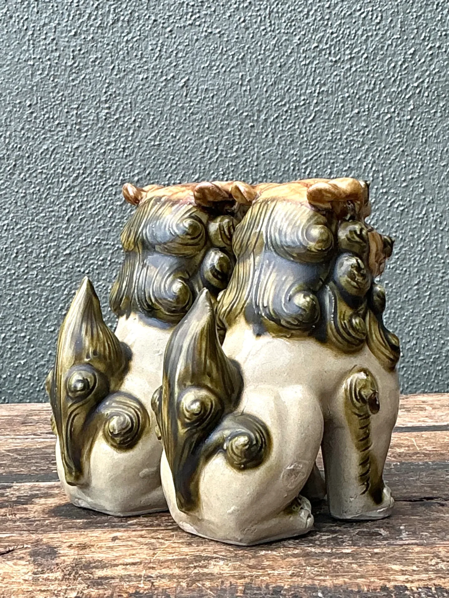 Vintage Ceramic Foo Dog Statues - Pair — additional photo 3