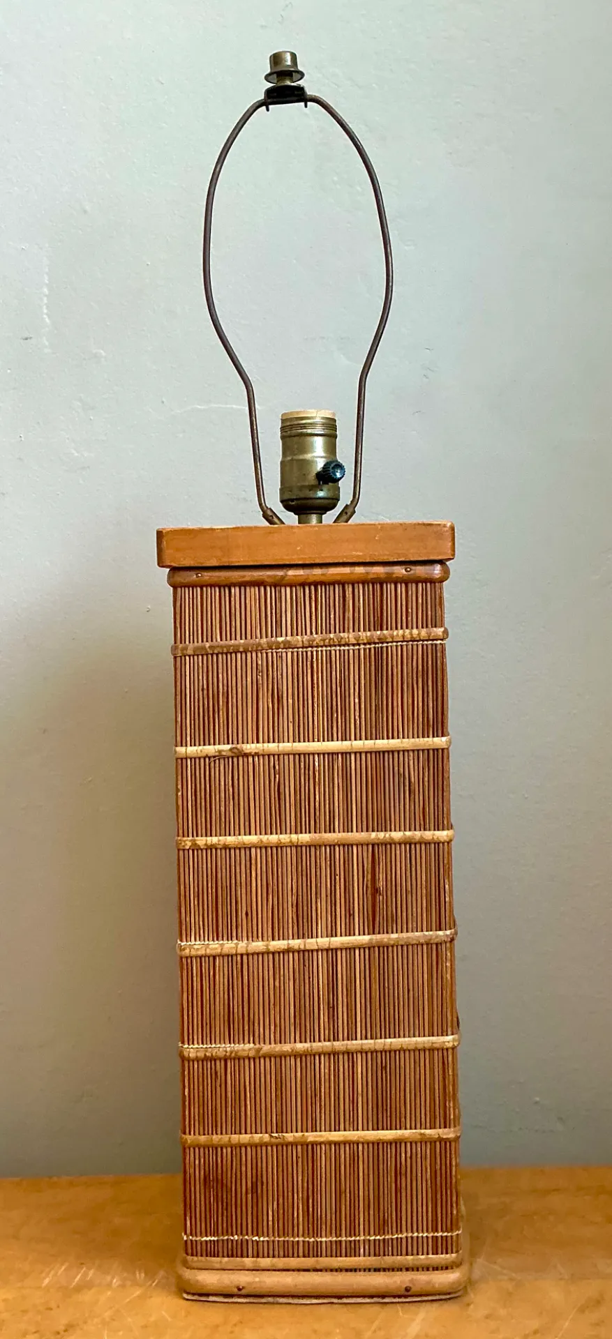 Vintage Rattan Table Lamp