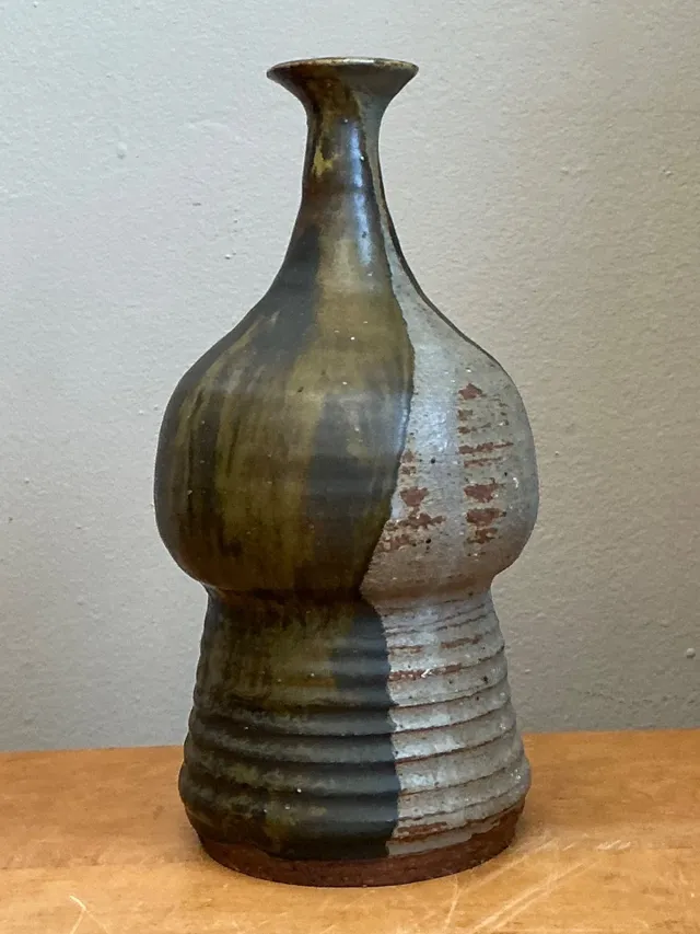 Vintage Two-Tone Glazed Ceramic Vase — additional photo 2