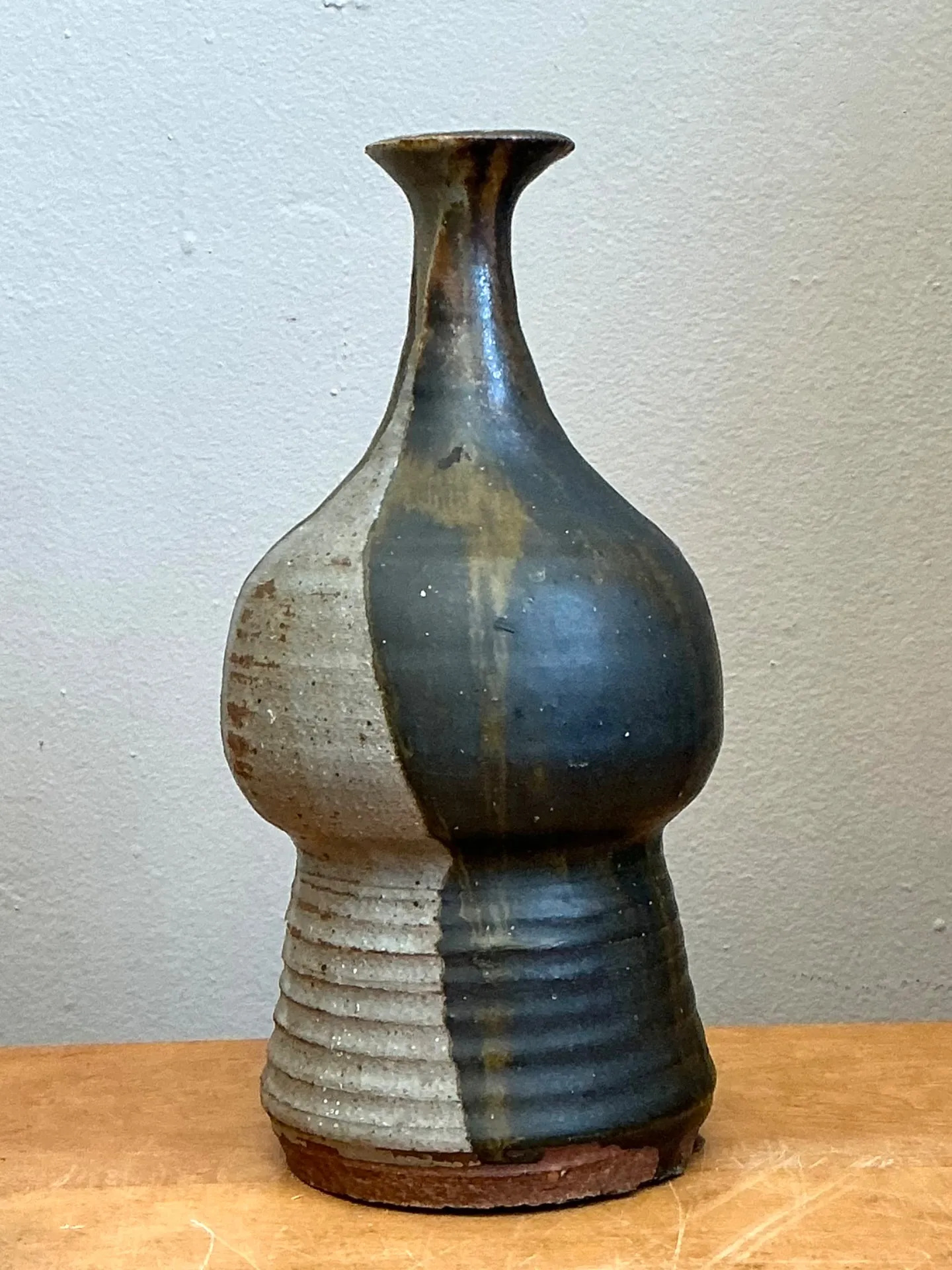 Vintage Two-Tone Glazed Ceramic Vase — additional photo 5