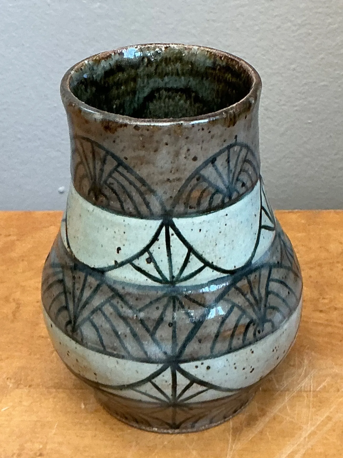 Vintage Handcrafted Geometric Ceramic Vase — additional photo 2