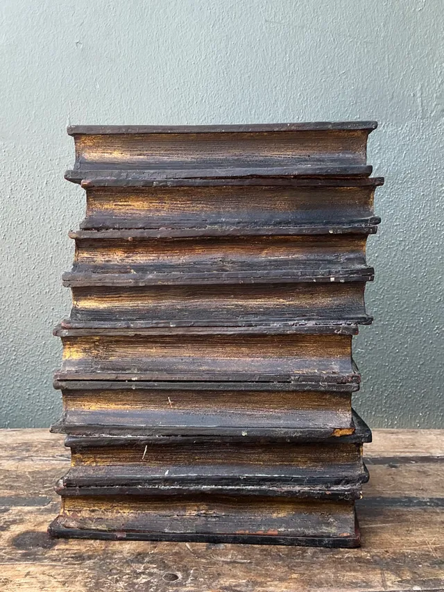 Vintage Resin and Paint Faux Book Stack Drinks Table — additional photo 3