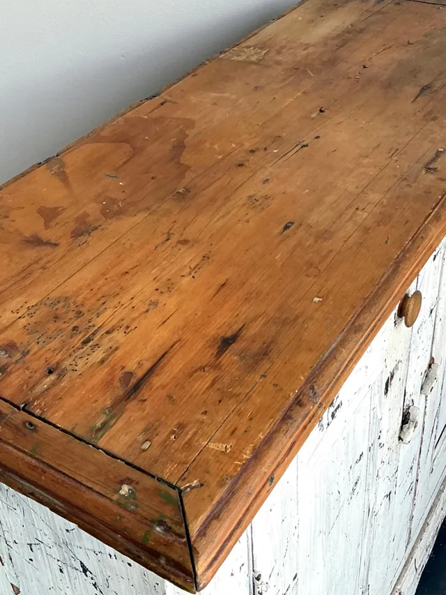 Antique White Distressed Wooden Primitive Sideboard — additional photo 8