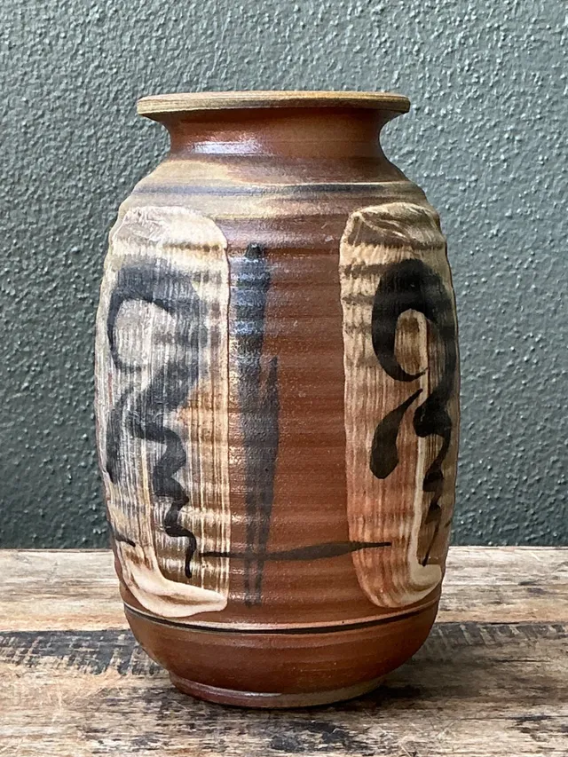 Vintage Handcrafted Ceramic Vase with Abstract Motif — additional photo 6