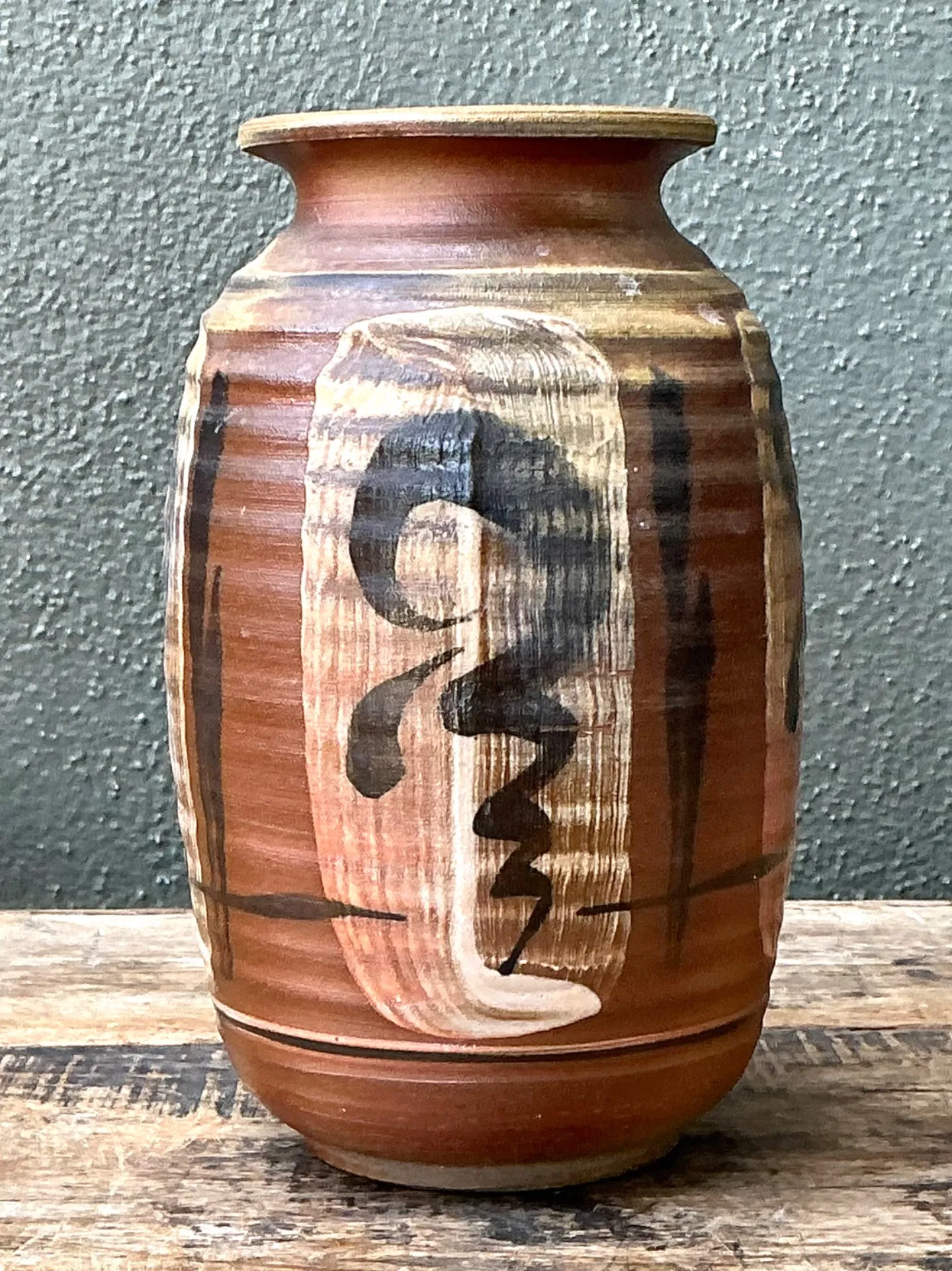 Vintage Handcrafted Ceramic Vase with Abstract Motif — additional photo 4