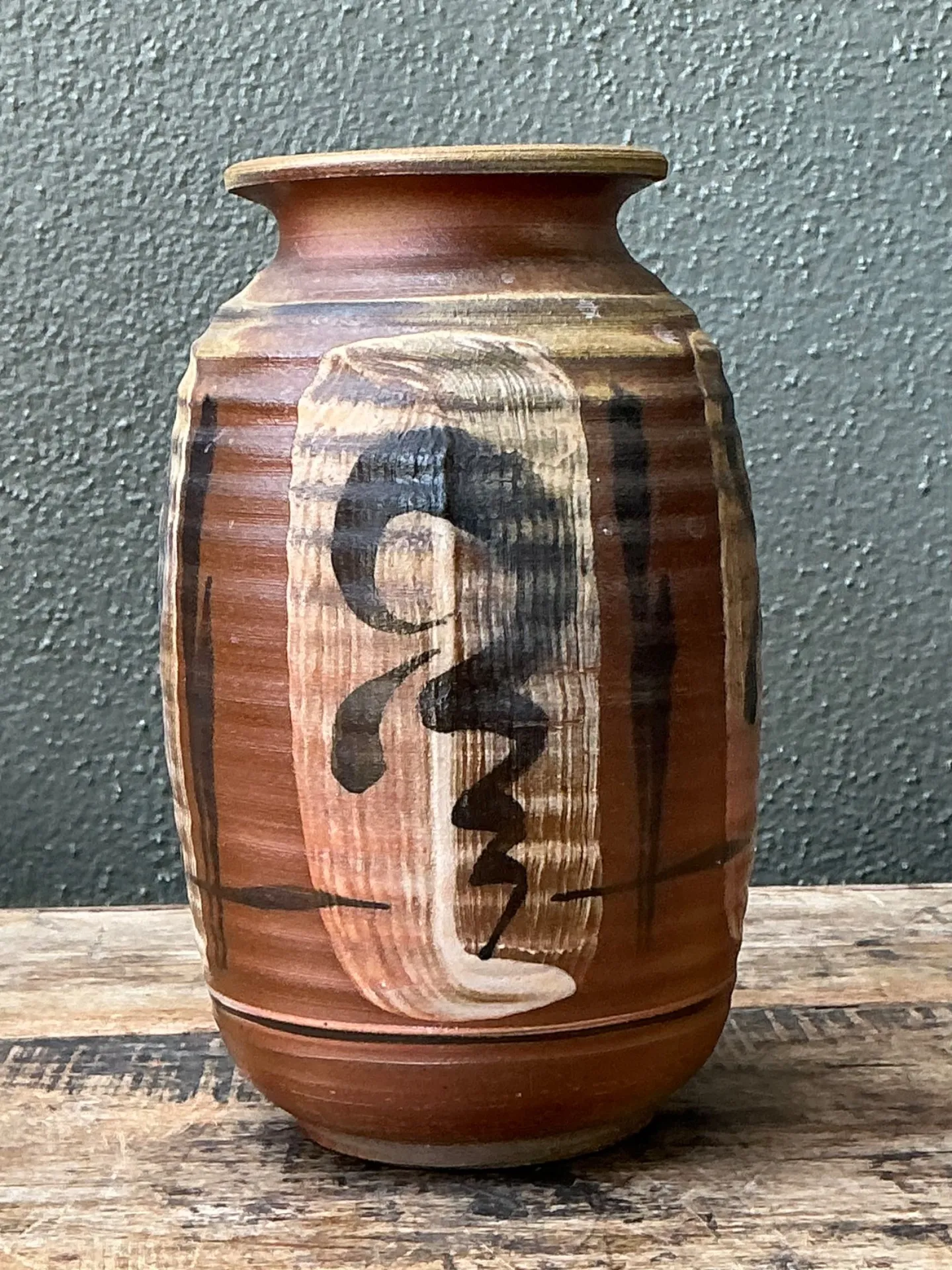 Vintage Handcrafted Ceramic Vase with Abstract Motif — additional photo 3