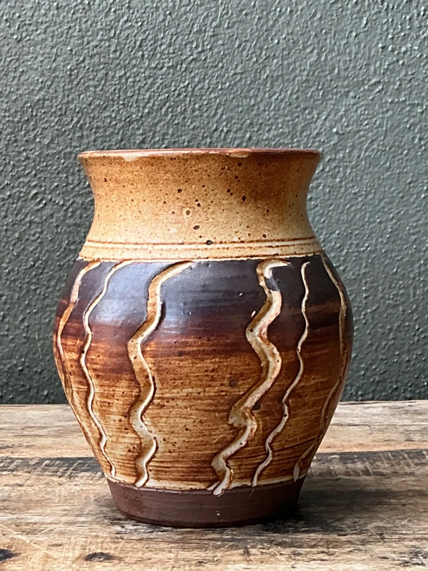 Vintage Handcrafted Ceramic Vase with Wave Motif — additional photo 2