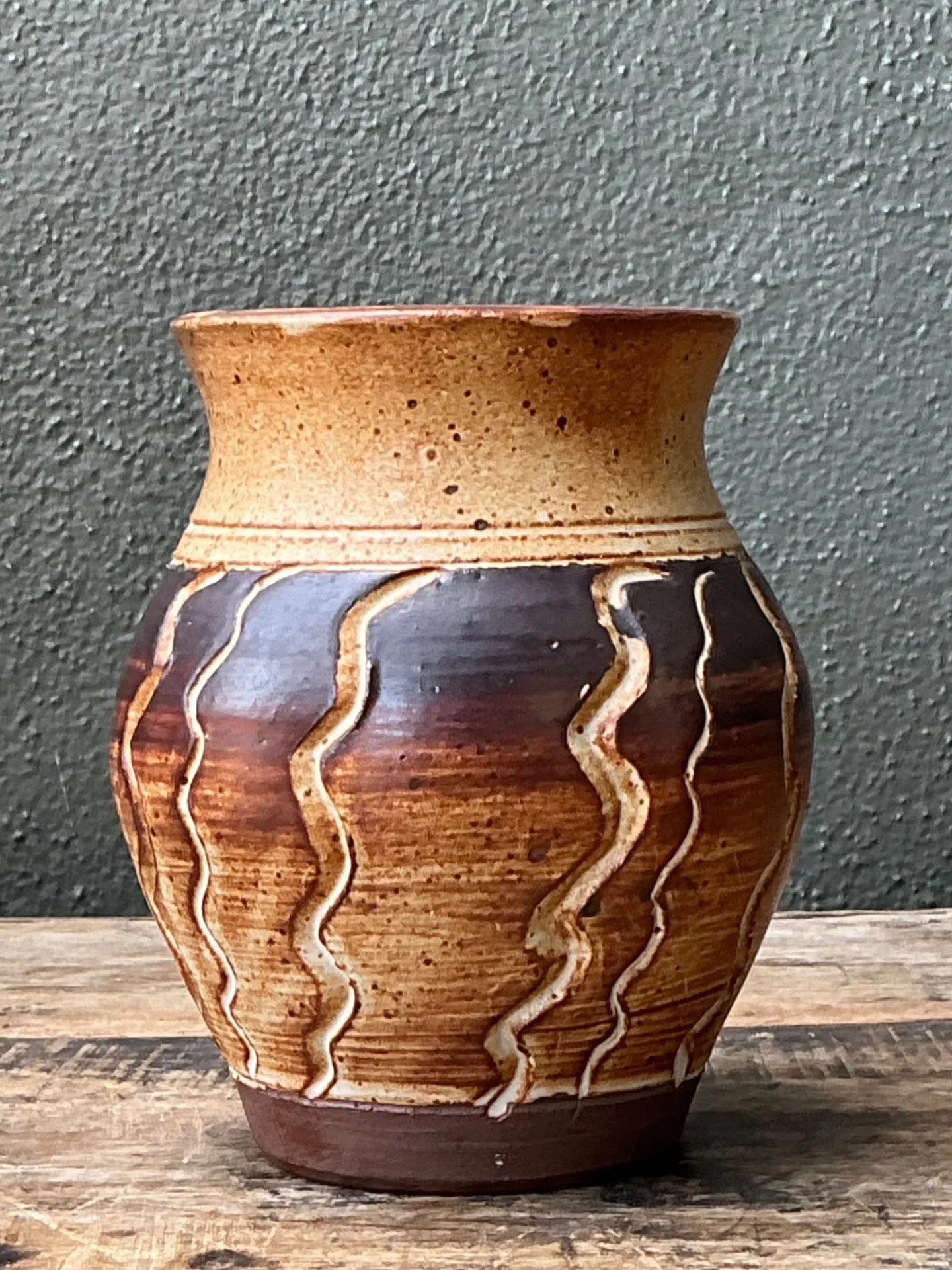 Vintage Handcrafted Ceramic Vase with Wave Motif — additional photo 8