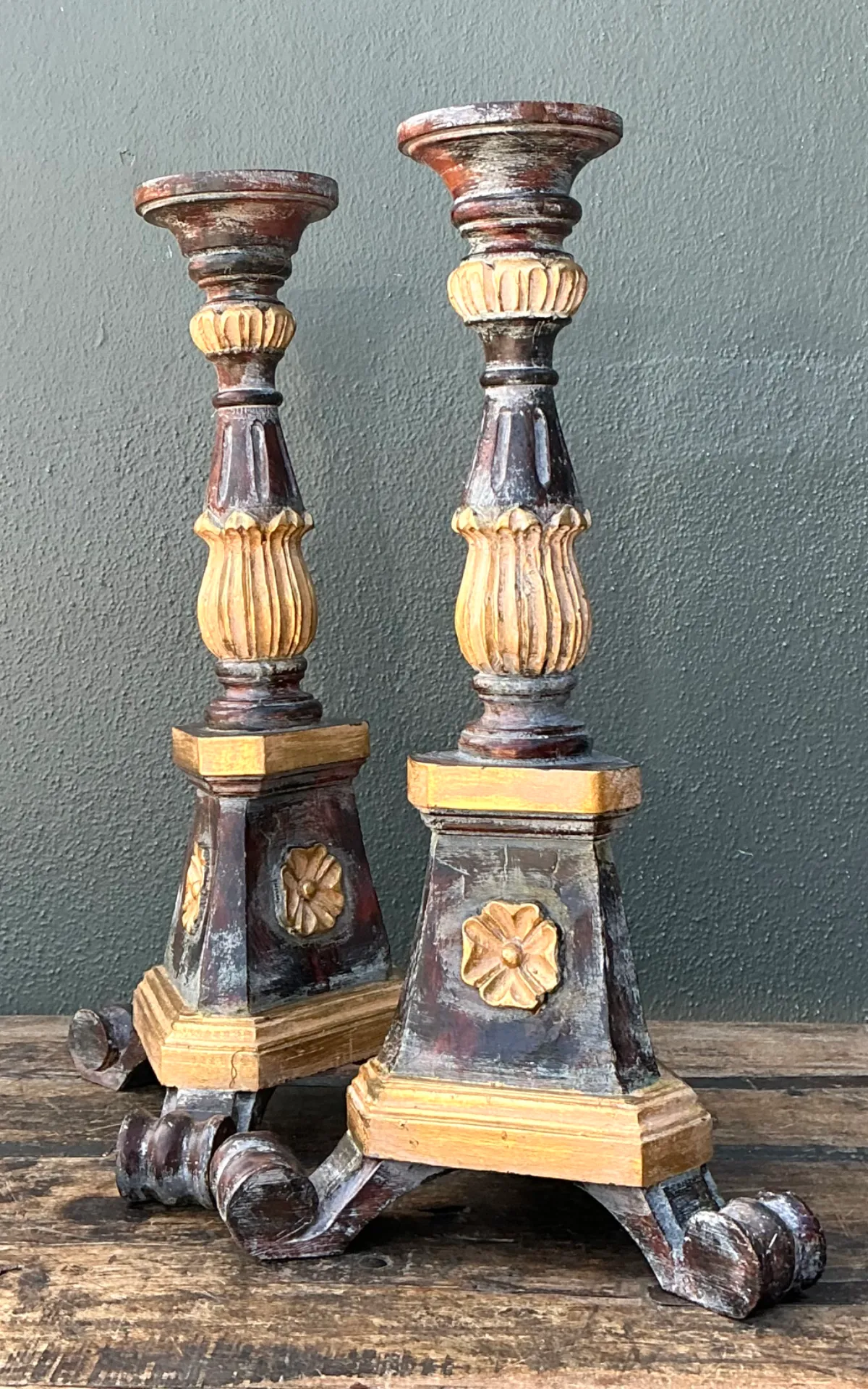 Vintage Italian Carved Wood Prickets - A Pair — additional photo 8