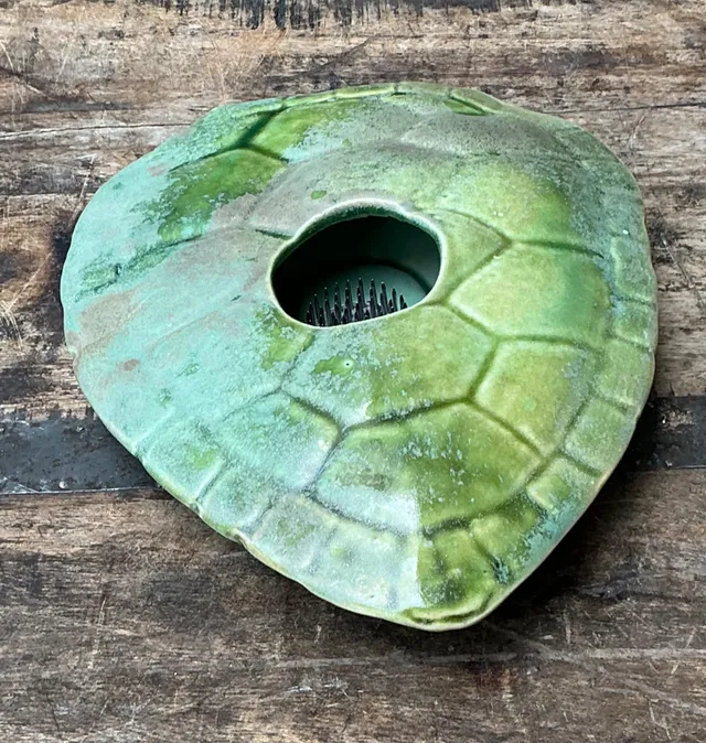 Vintage Green Ceramic Turtle Flower Frog — additional photo 5