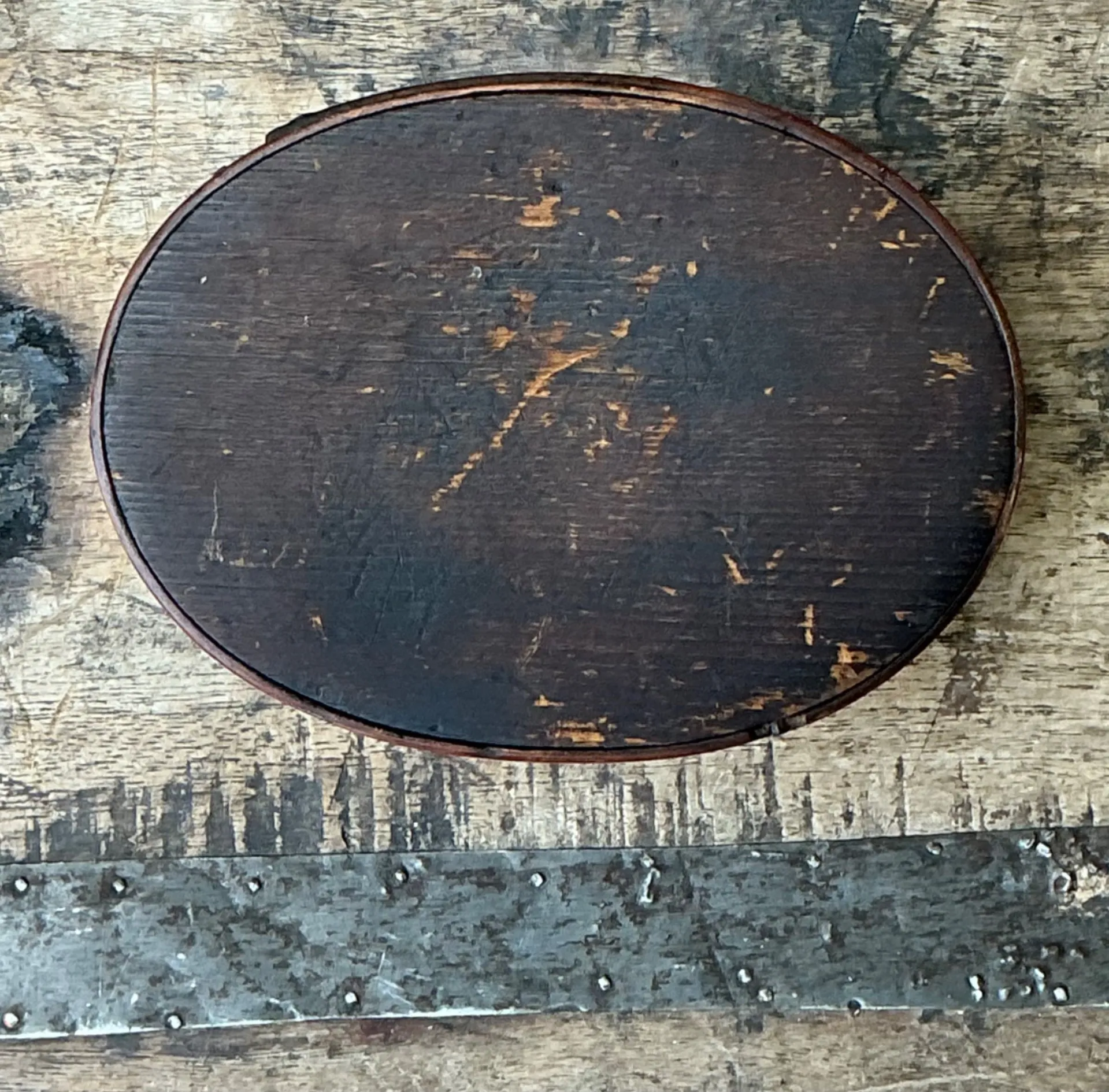 Vintage Rustic Shaker Style Wooden Oval Box — additional photo 1