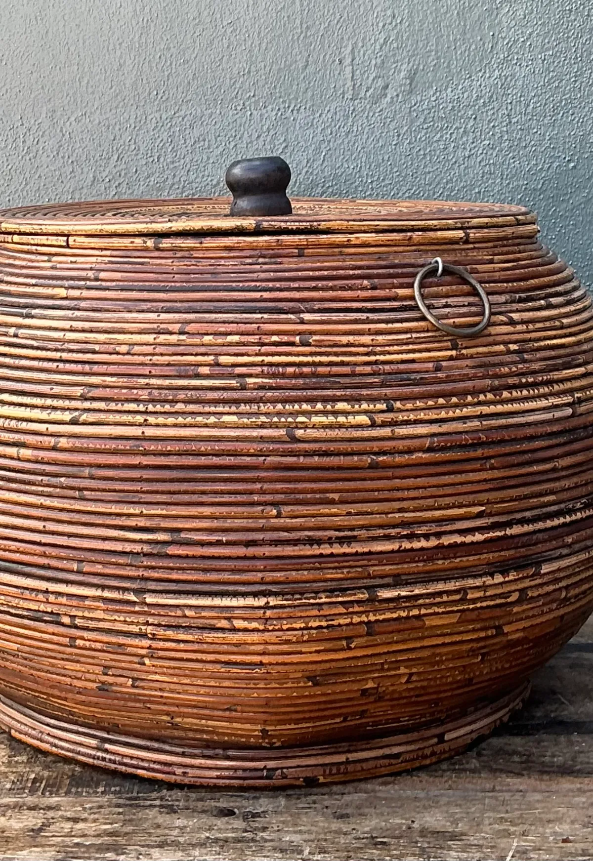 Vintage Pencil Reed Lidded Basket — additional photo 4