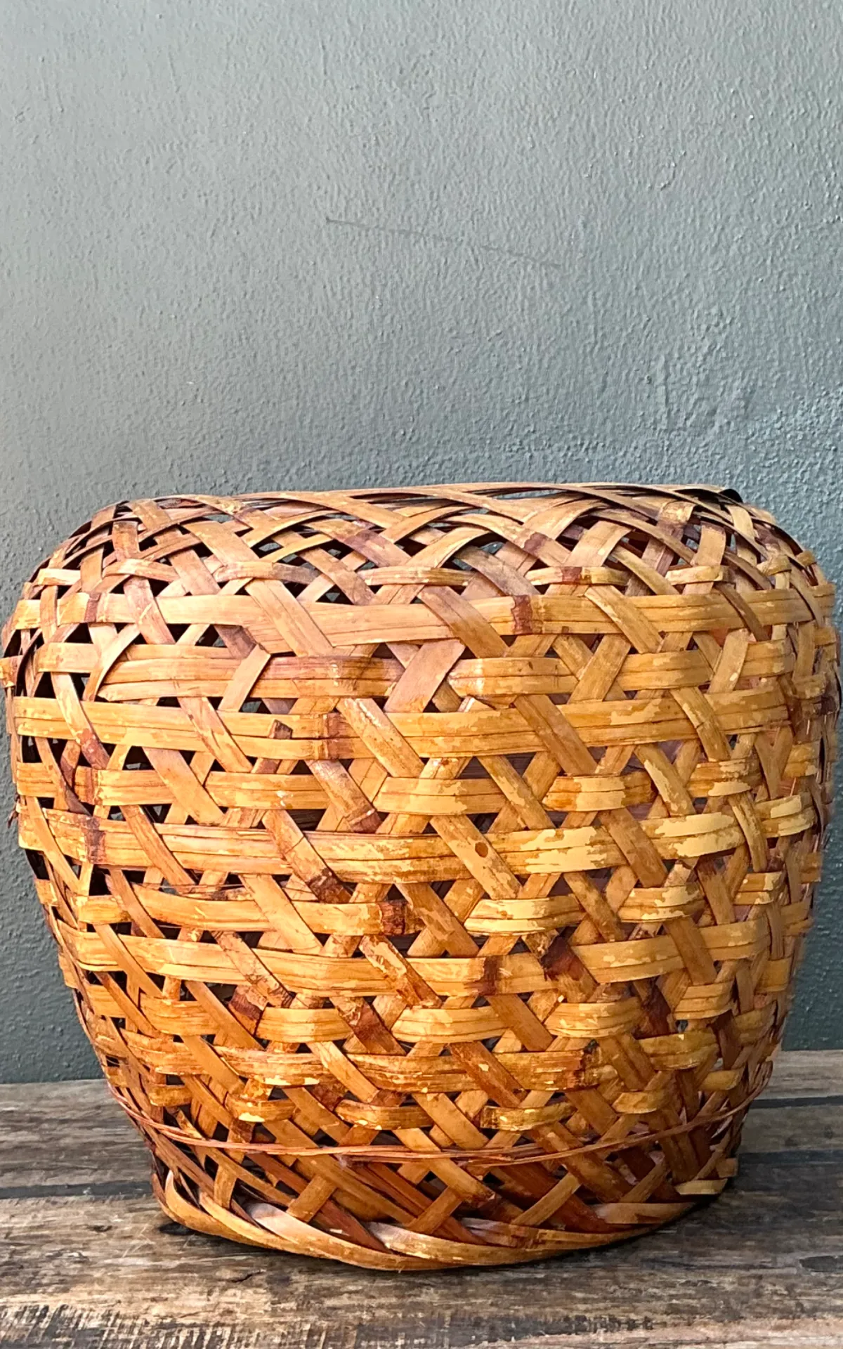 Vintage Japanese Ikebana Woven Rattan Basket — additional photo 2
