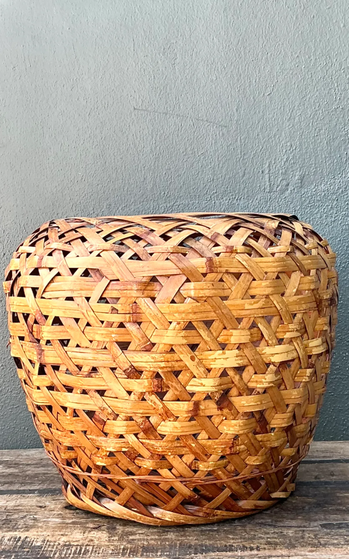 Vintage Japanese Ikebana Woven Rattan Basket — additional photo 5