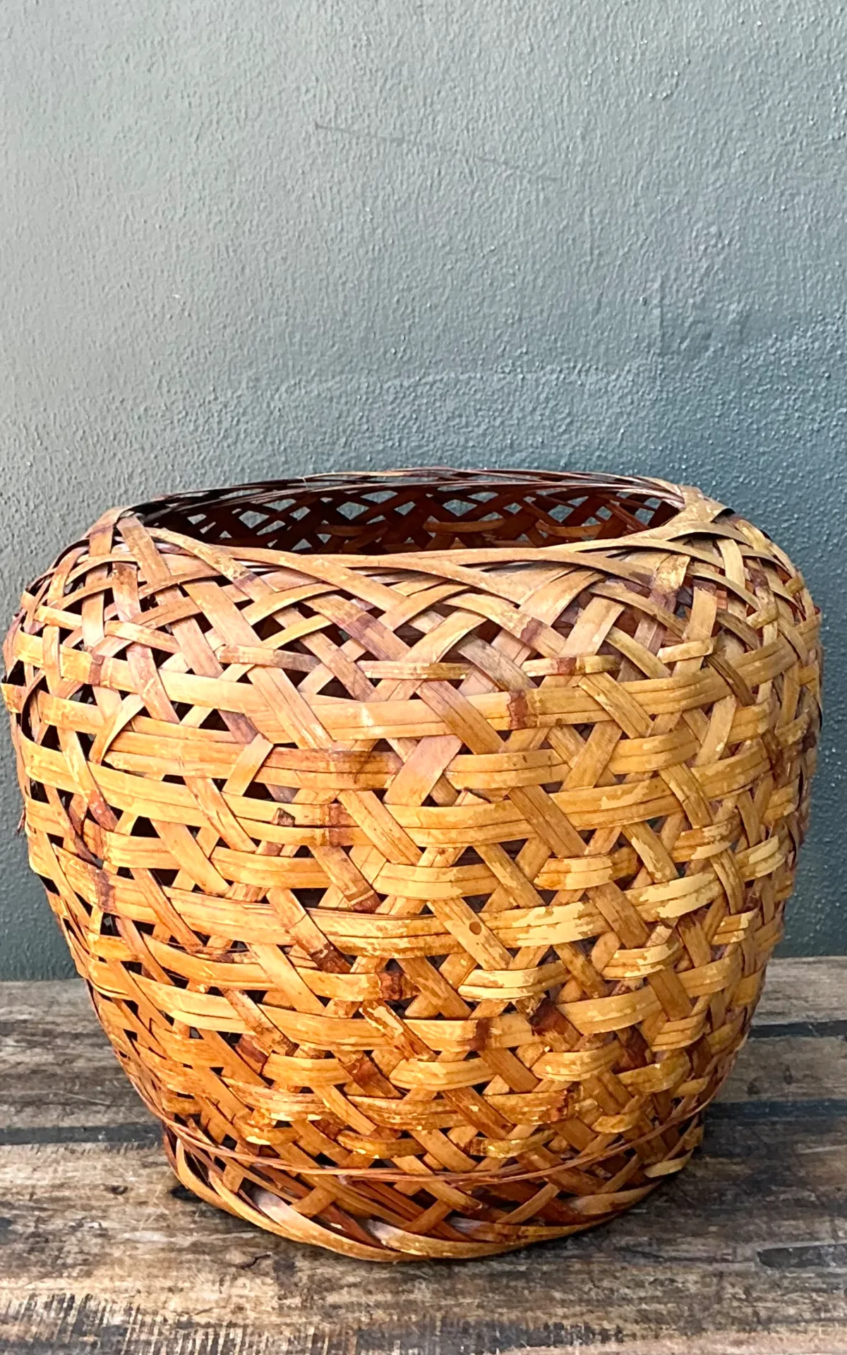 Vintage Japanese Ikebana Woven Rattan Basket — additional photo 7