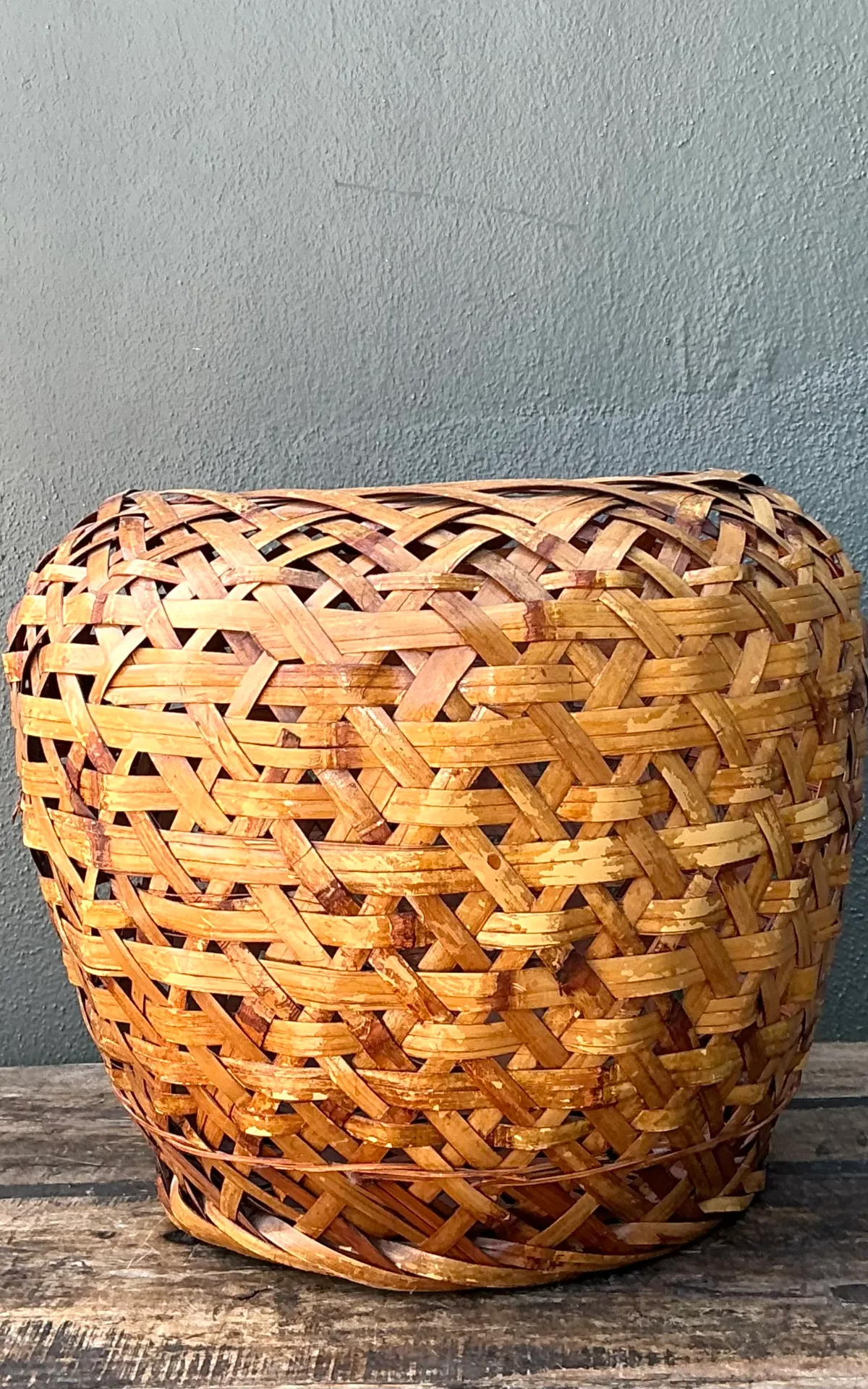 Vintage Japanese Ikebana Woven Rattan Basket — additional photo 3