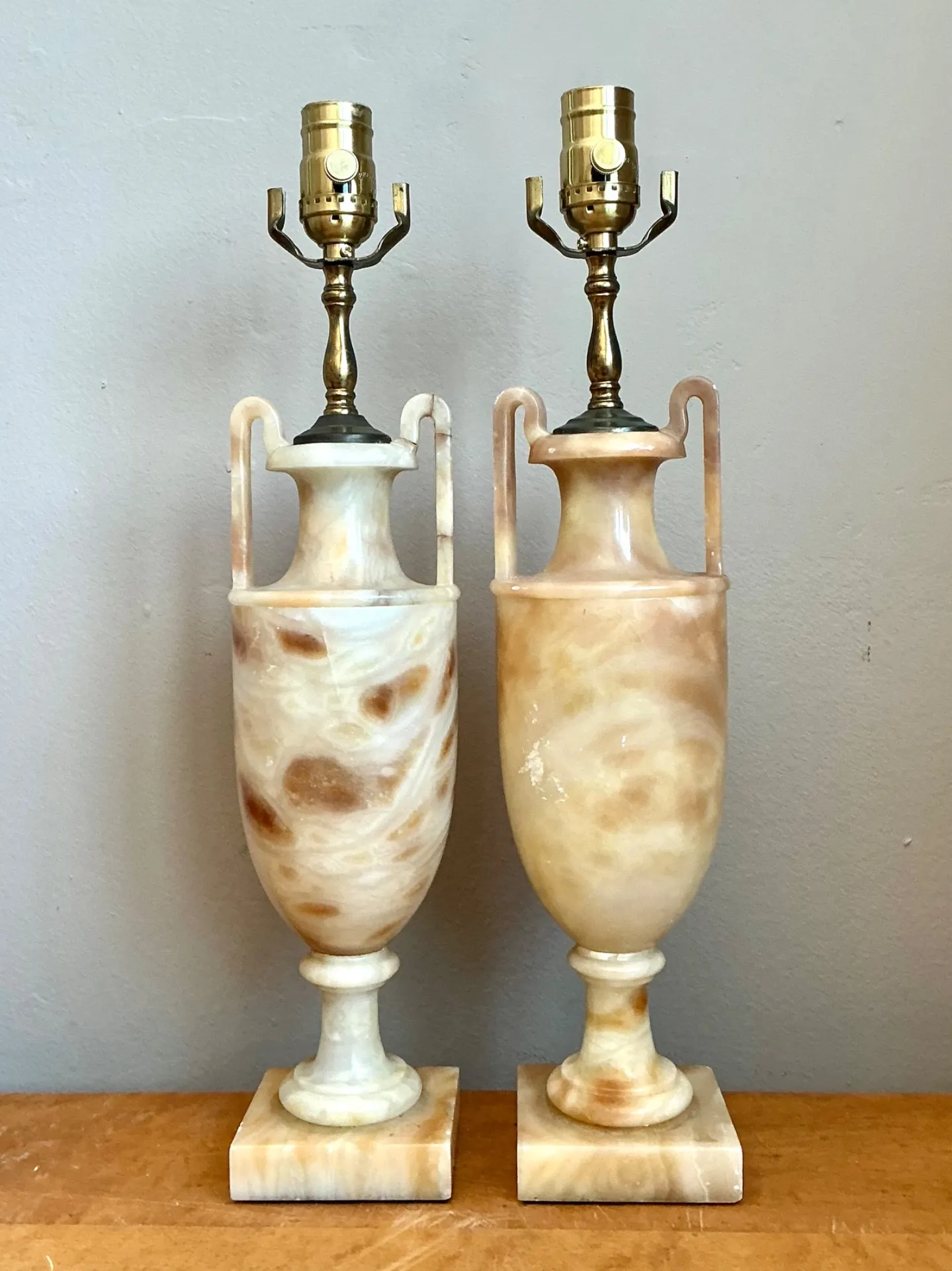 Vintage Onyx Urn Table Lamps - A Pair — additional photo 7