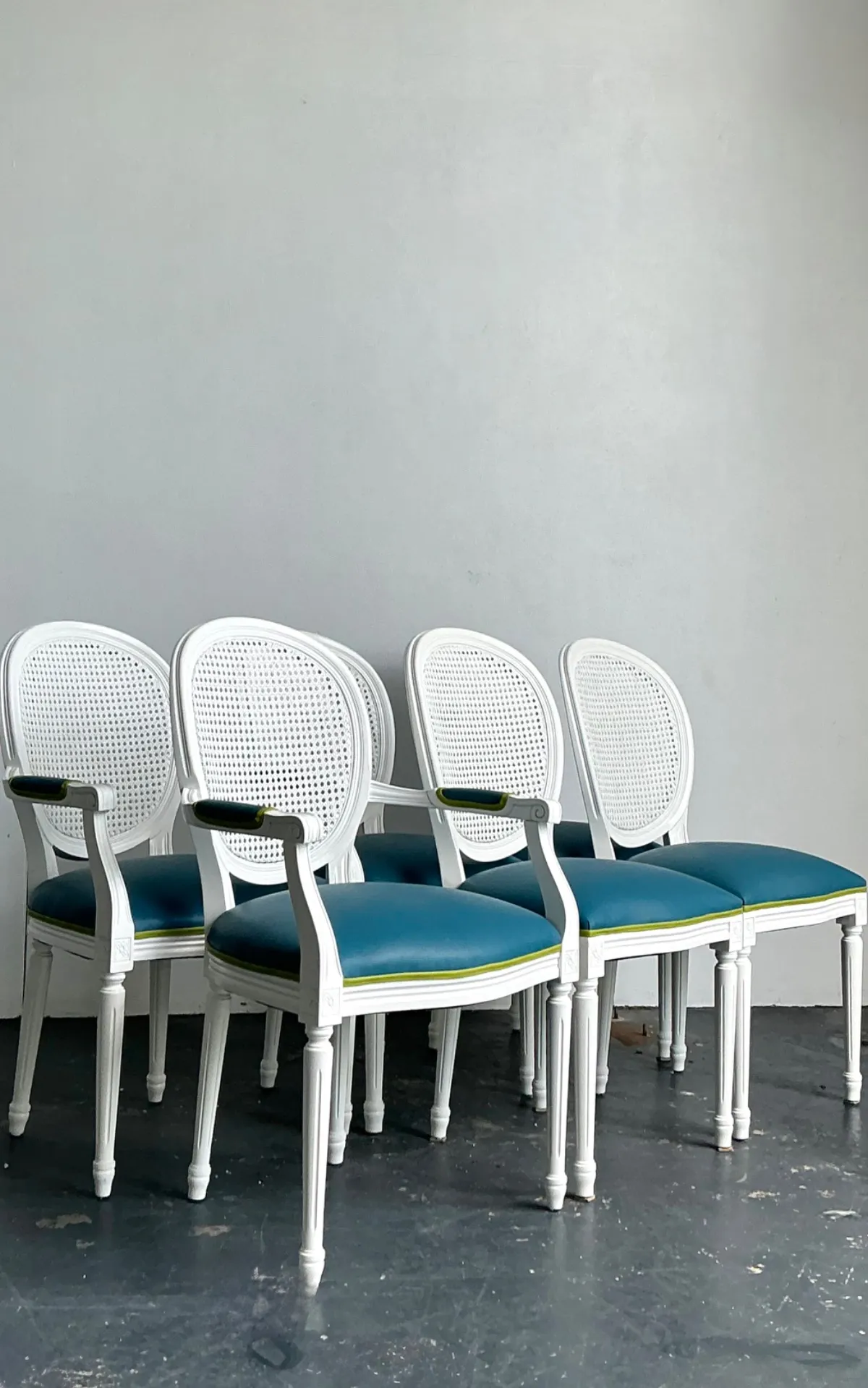 Vintage Medallion Back Cane Dining Chairs - Set Of Six — additional photo 4