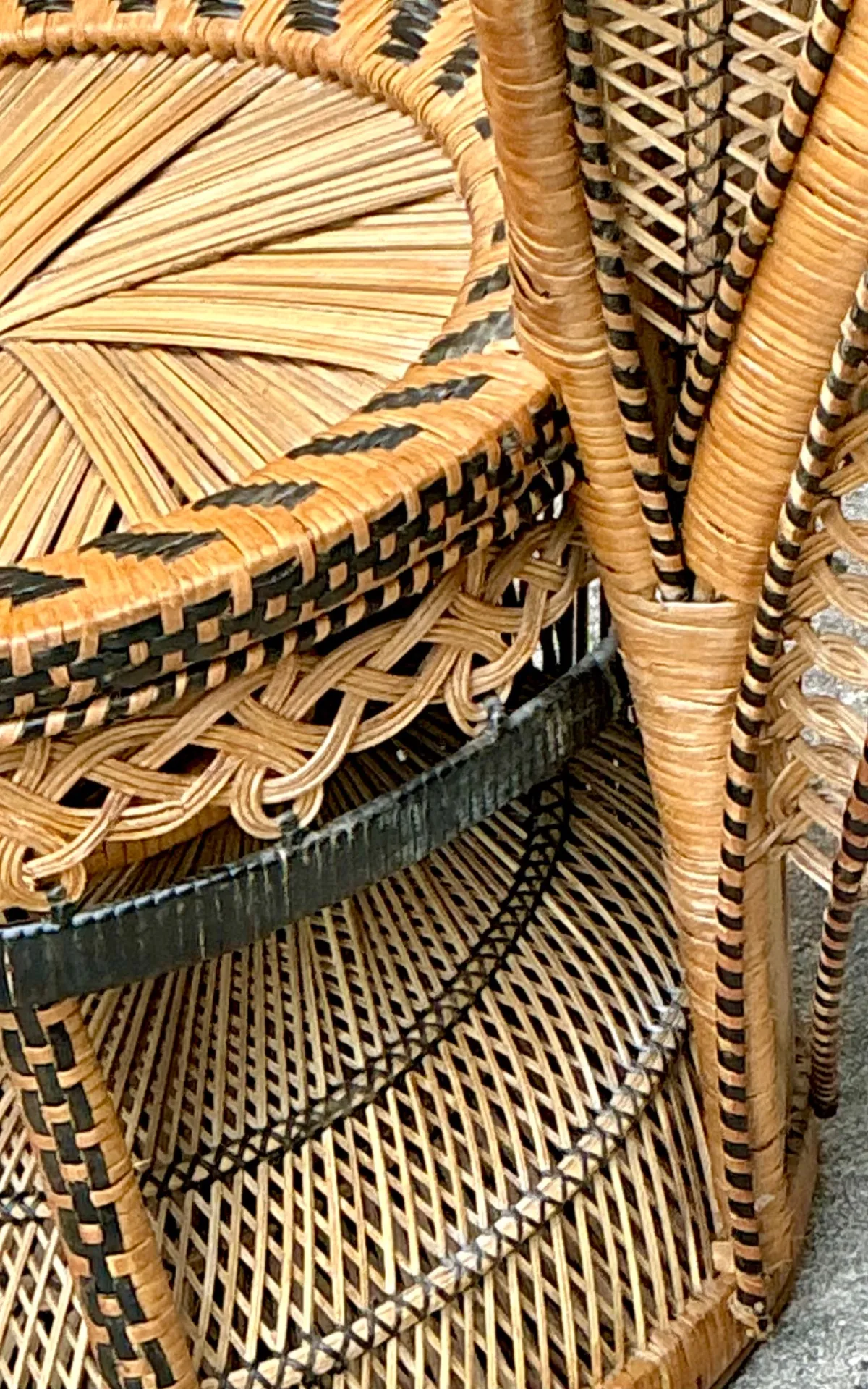 Vintage King Cobra Woven Rattan Peacock Chair — additional photo 5